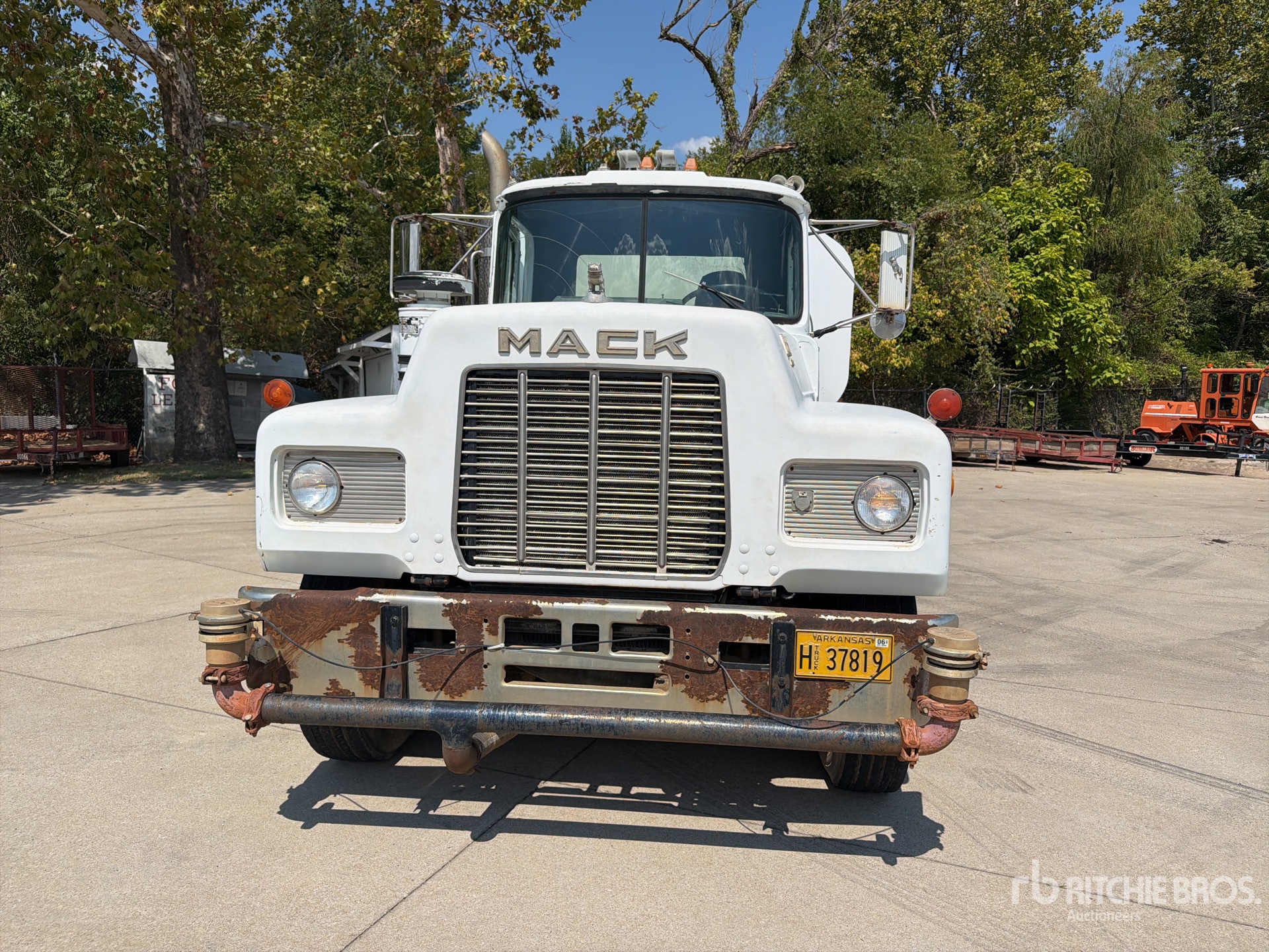 1989 Mack R690ST
