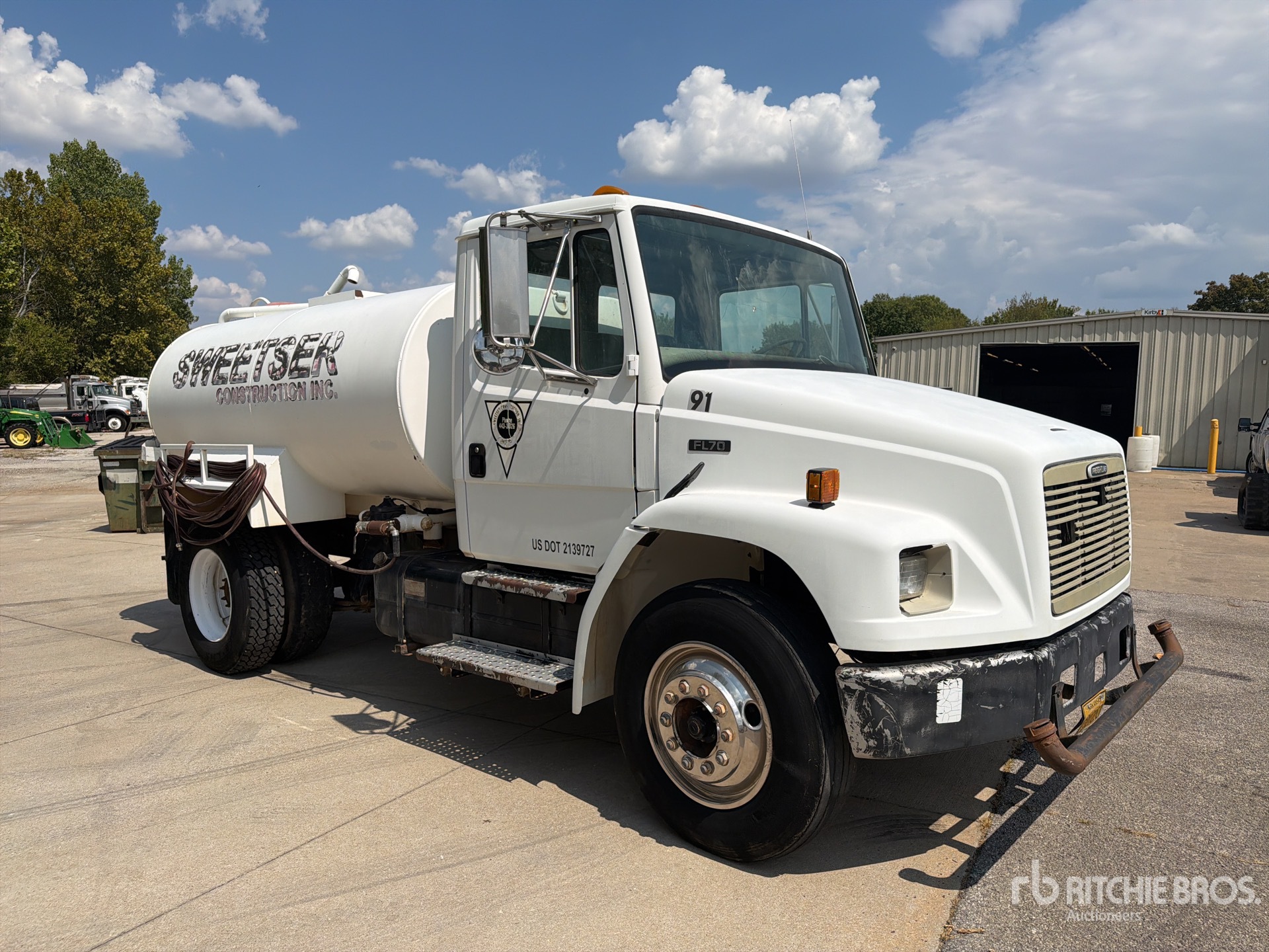 1998 Freightliner FL70