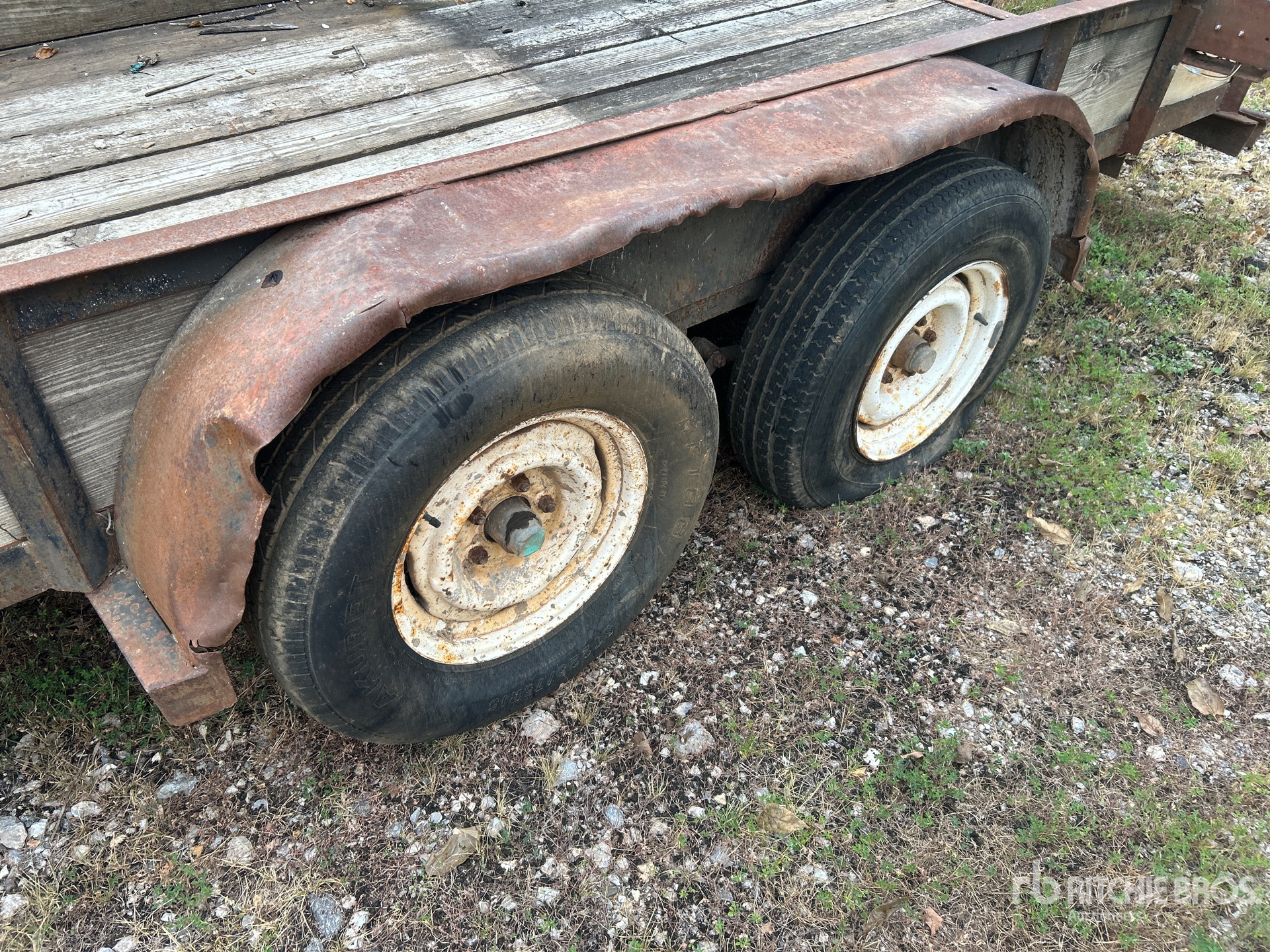 1993 Texas Bragg 16 FT T/A