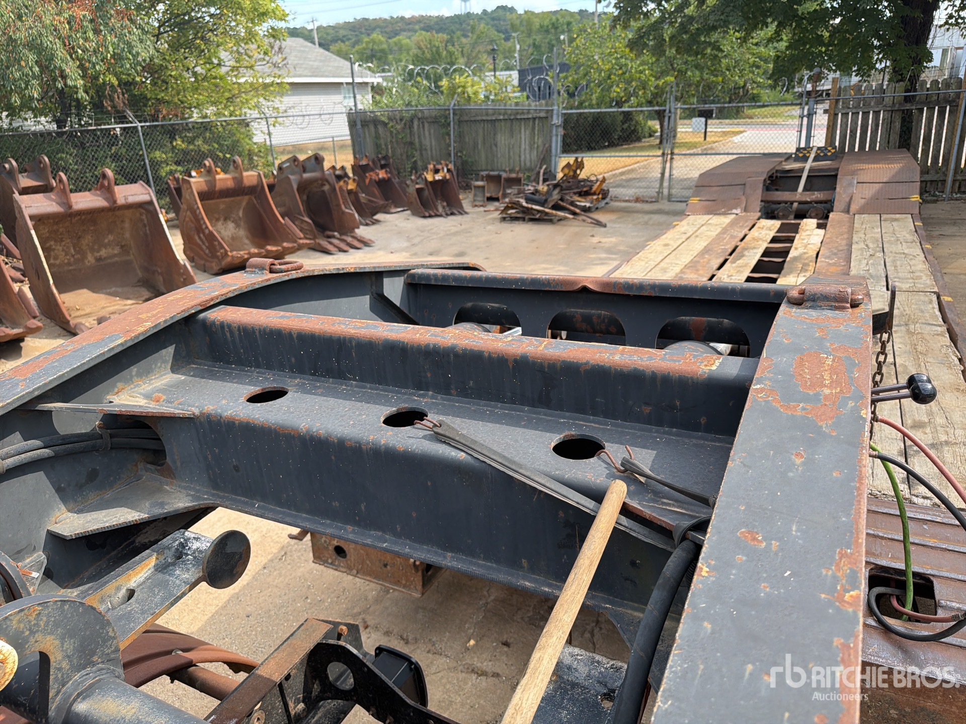 2003 Fontaine 102000 lb 48 ft Tri/A Removable ...