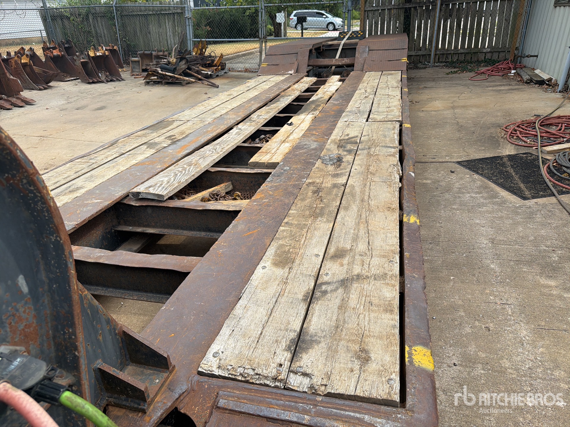2003 Fontaine 102000 lb 48 ft Tri/A Removable ...