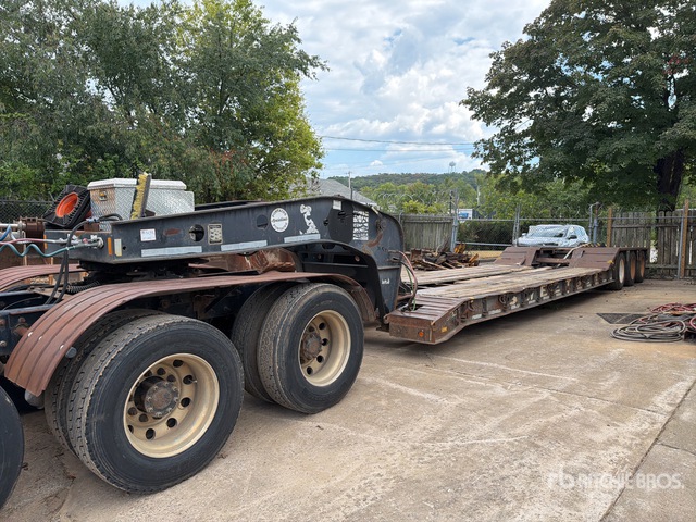 2003 Fontaine Step Deck Trailer