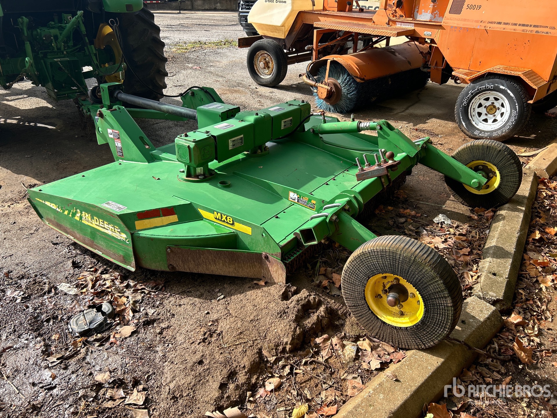 John Deere MX8
