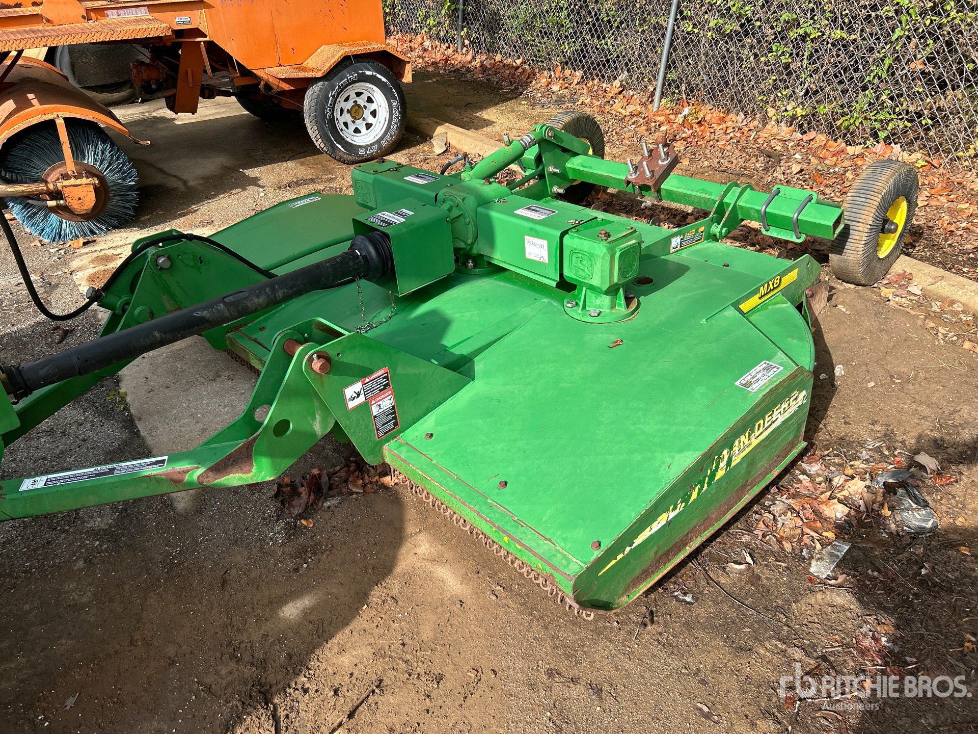 John Deere MX8