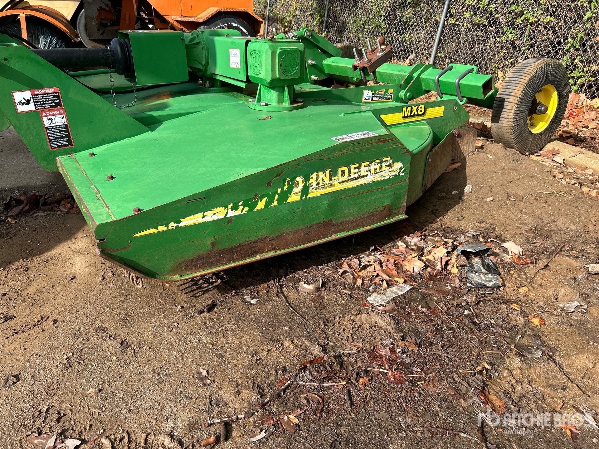 John Deere MX8