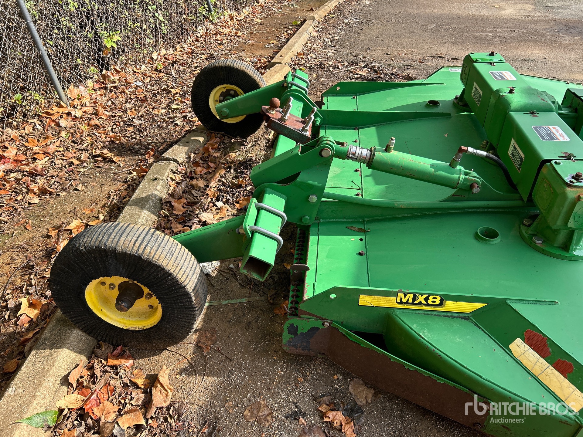 John Deere MX8