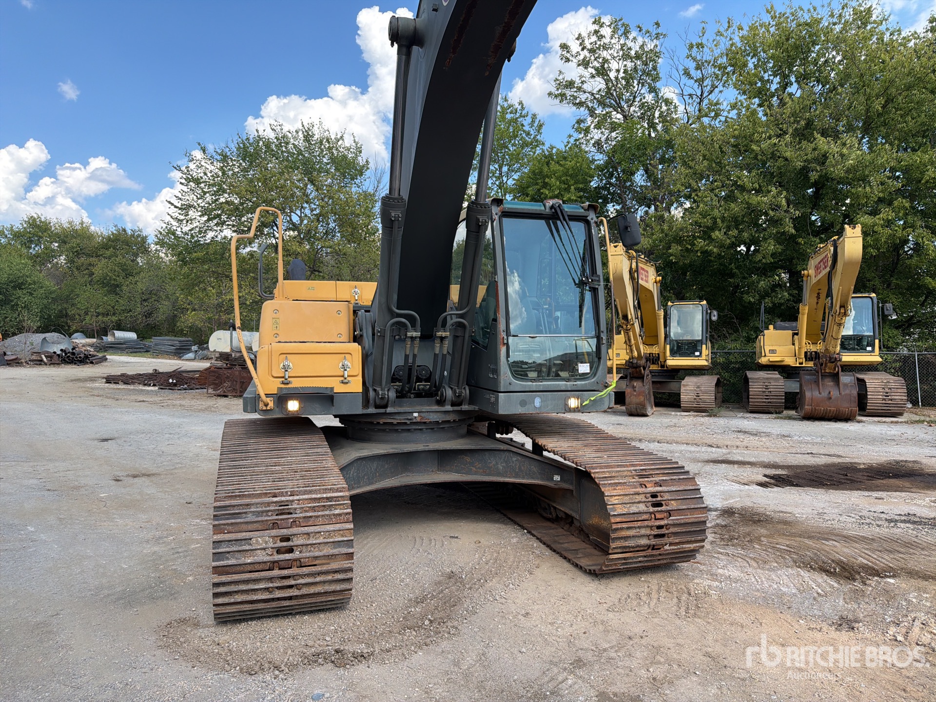 2022 Volvo EC250DL