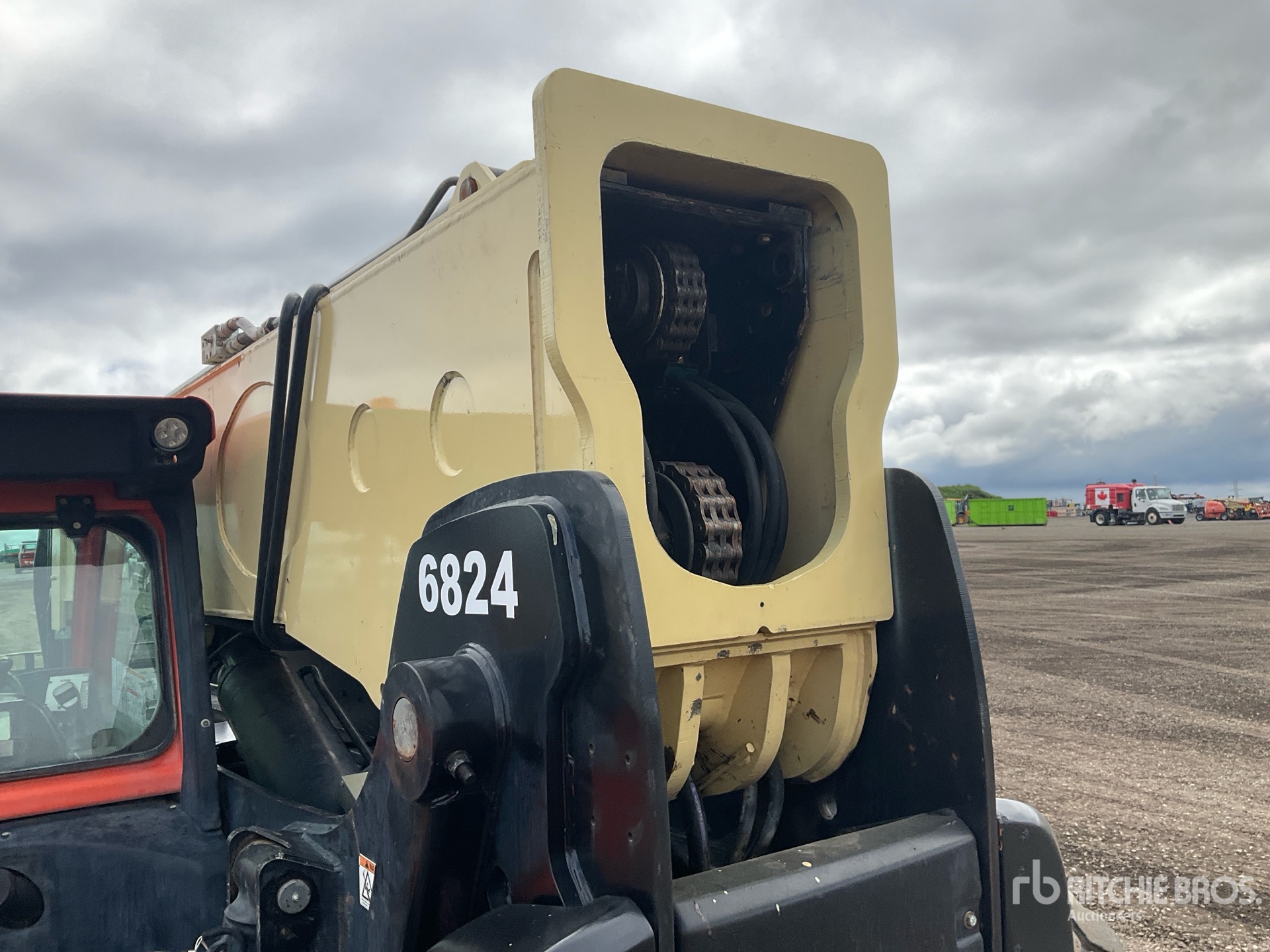 2021 JLG 1255