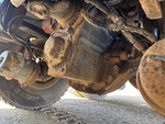 Underbody with Center Drive Axle