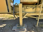Carrier with Landing Gear / Tongue Jack