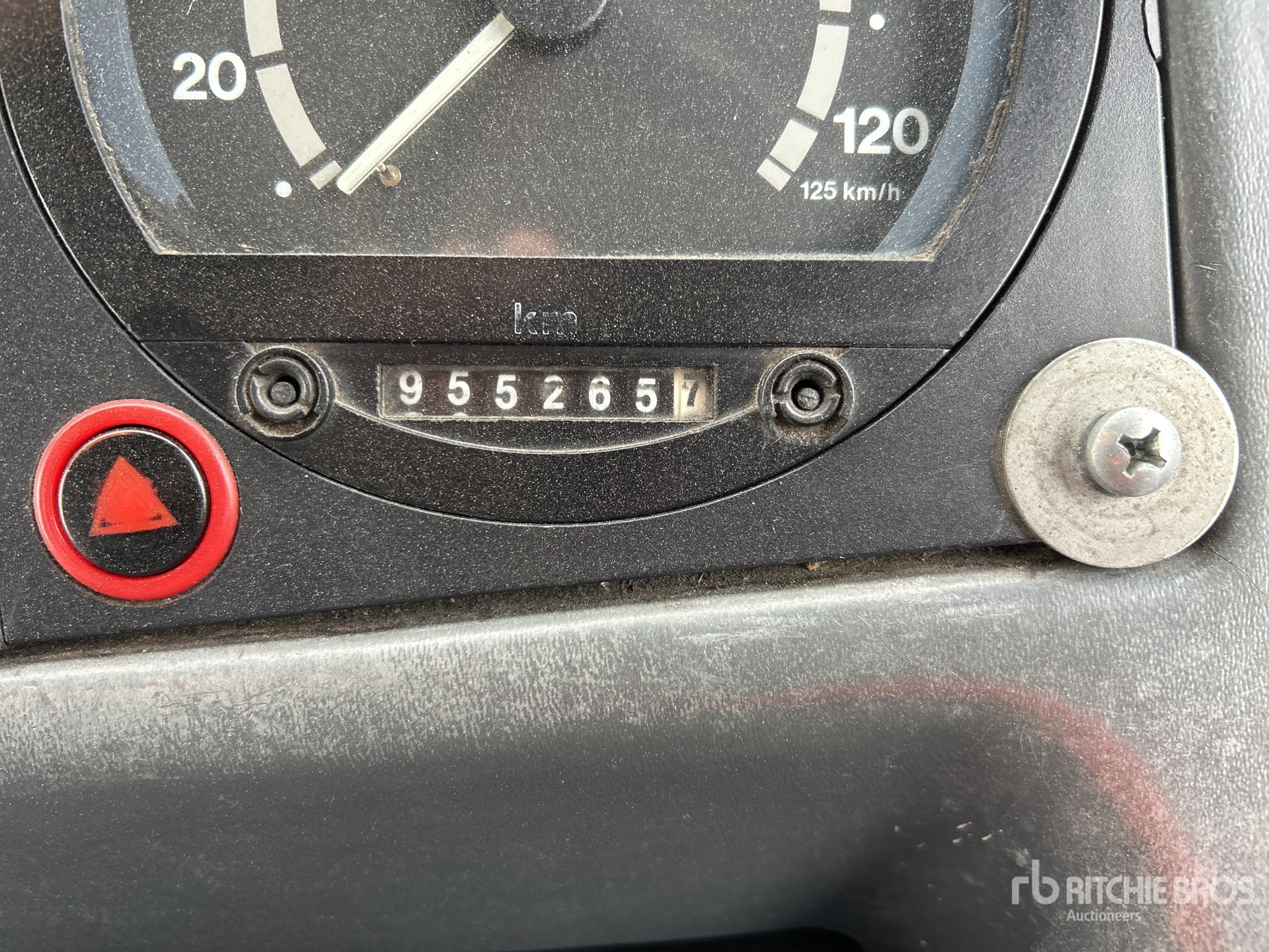2004 Scania CB60