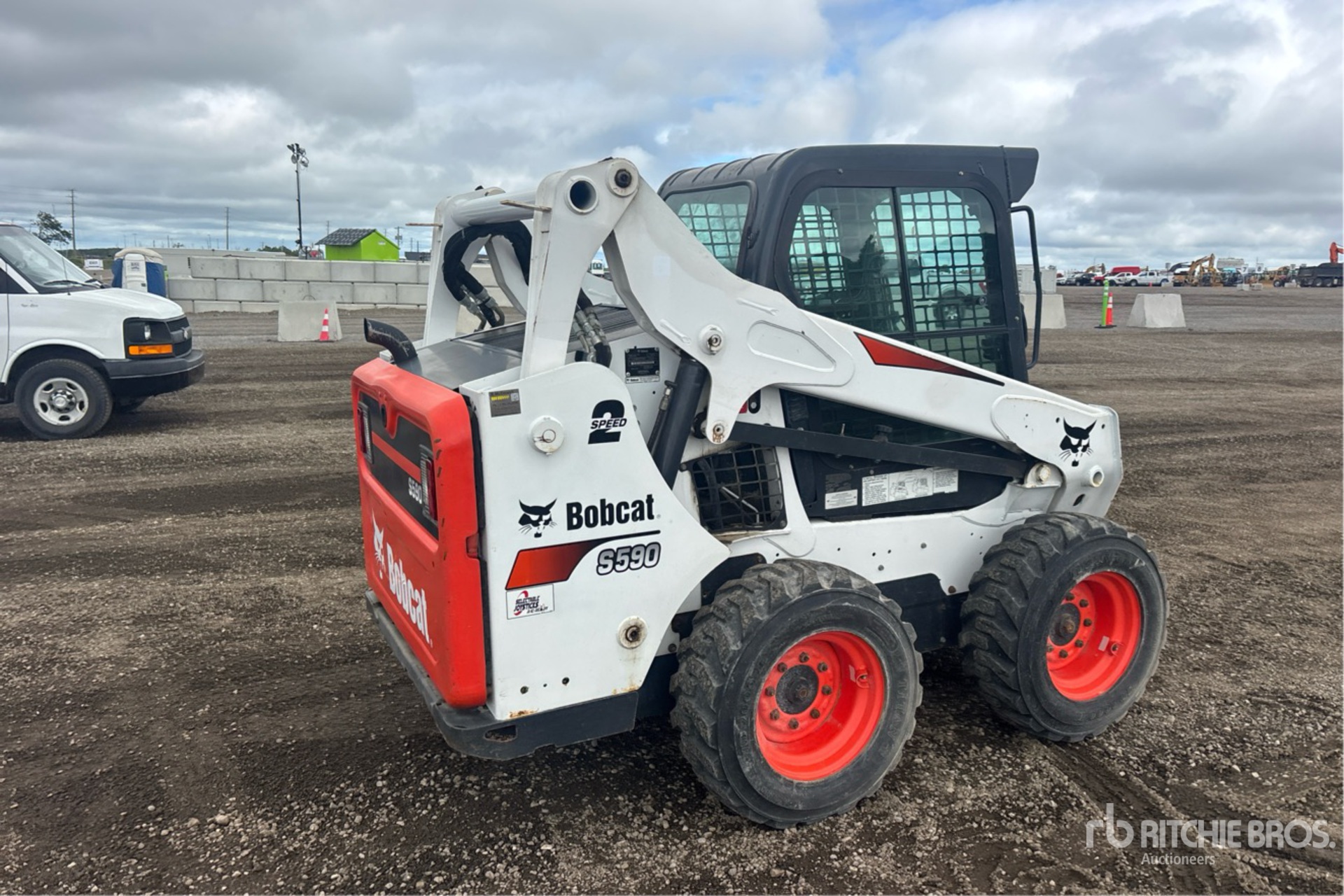 2016 Bobcat S590