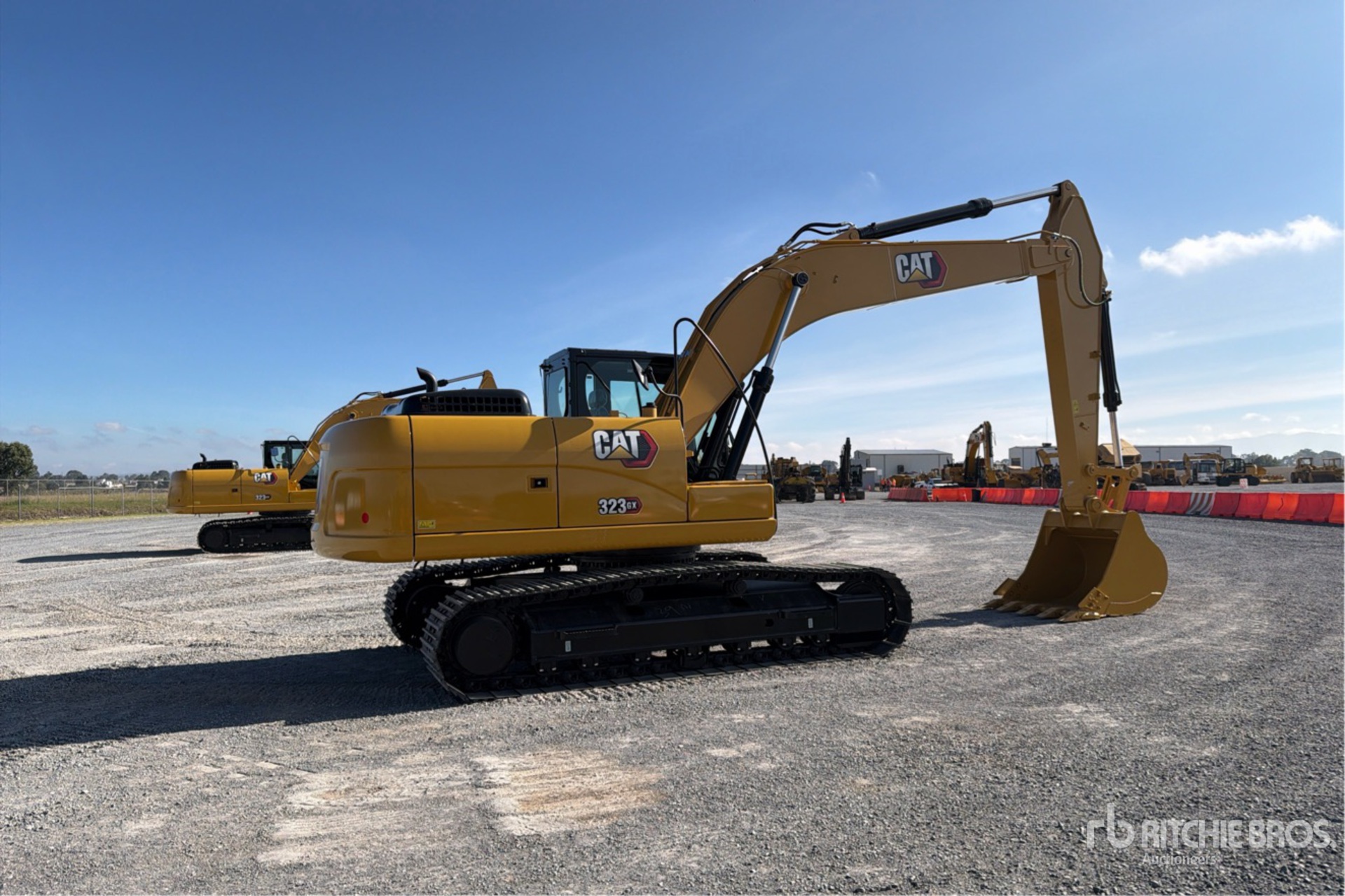 2026 Caterpillar 323G