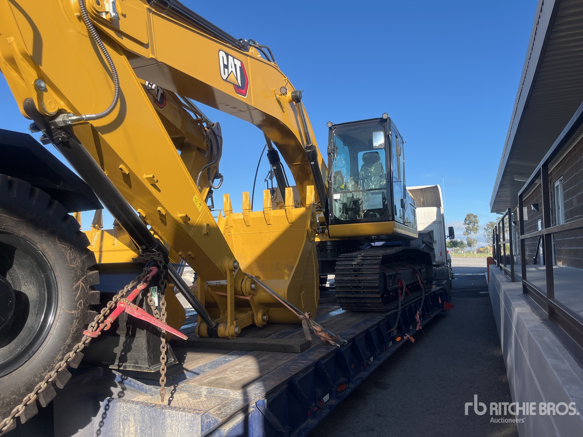 2026 Caterpillar 323G