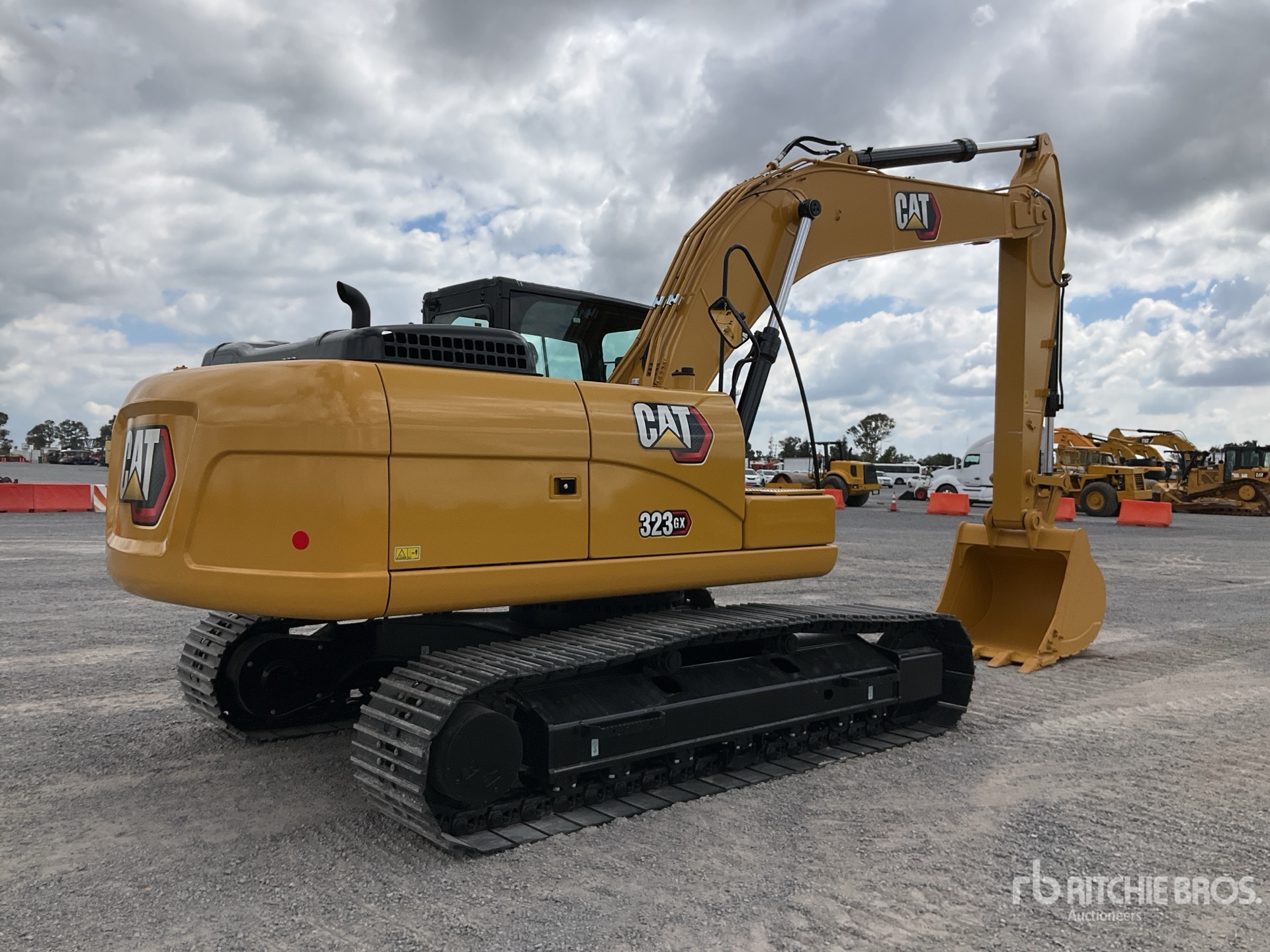2026 Caterpillar 323G