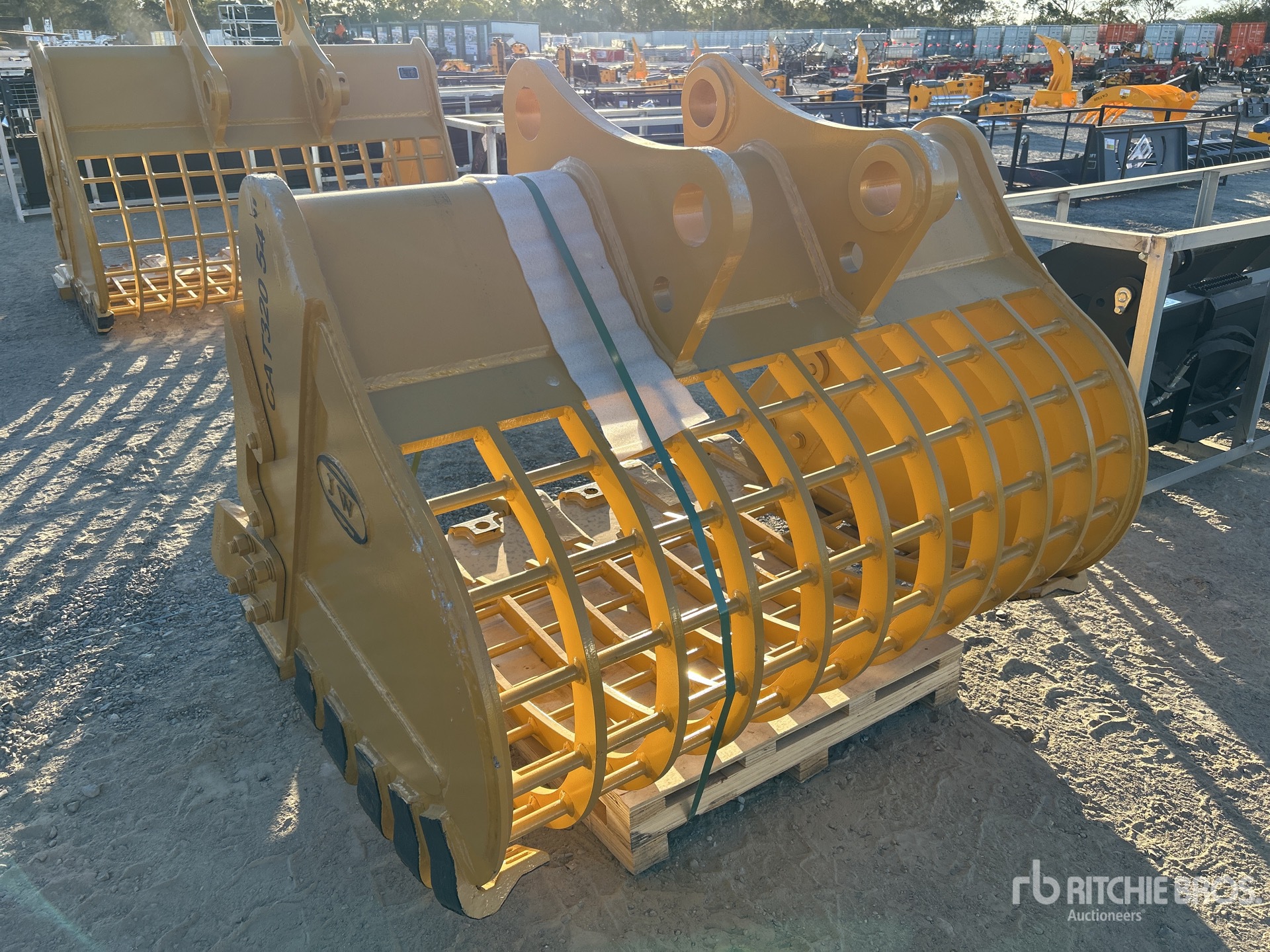 2026 JW CAT320