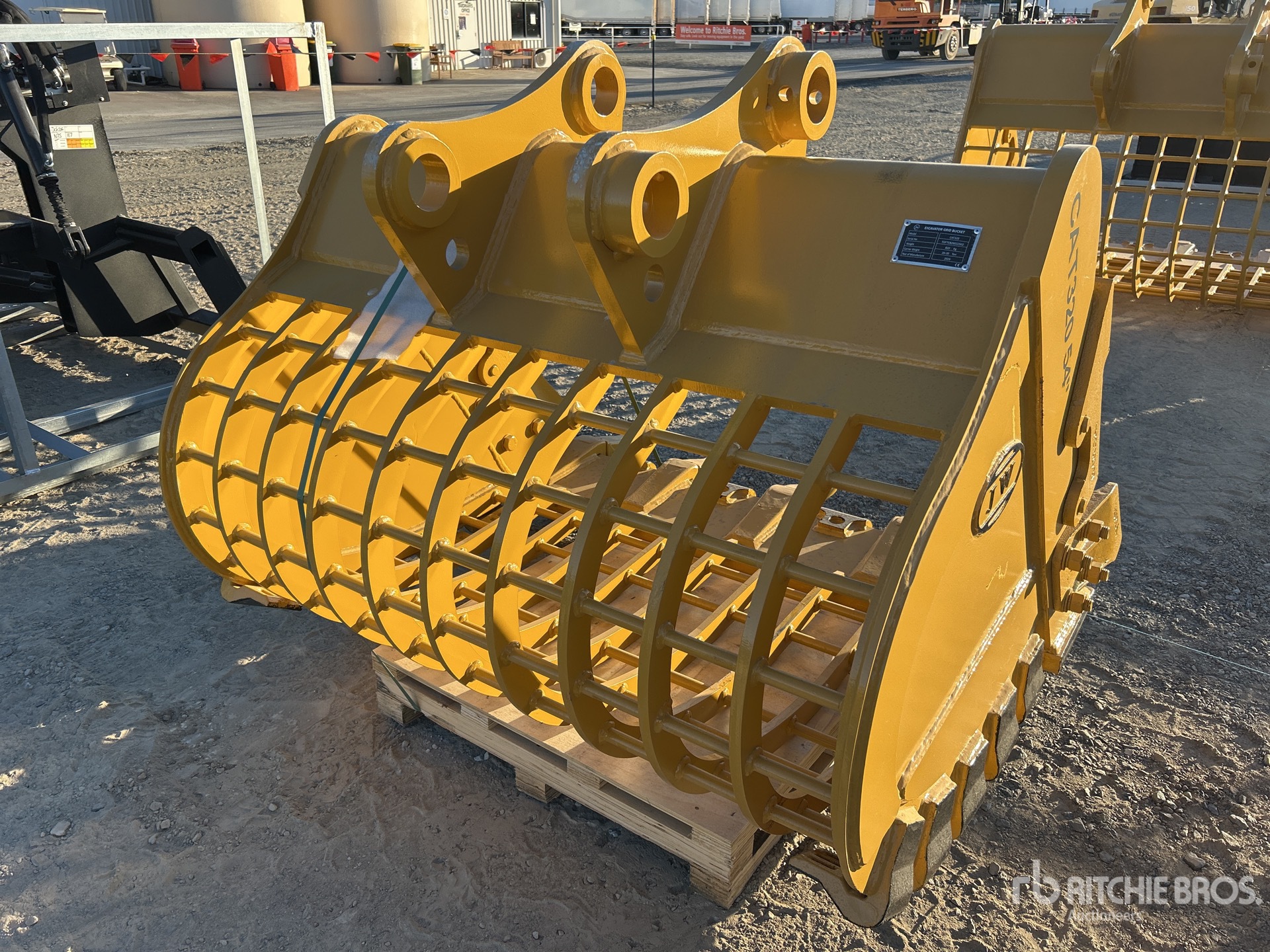 2026 JW CAT320