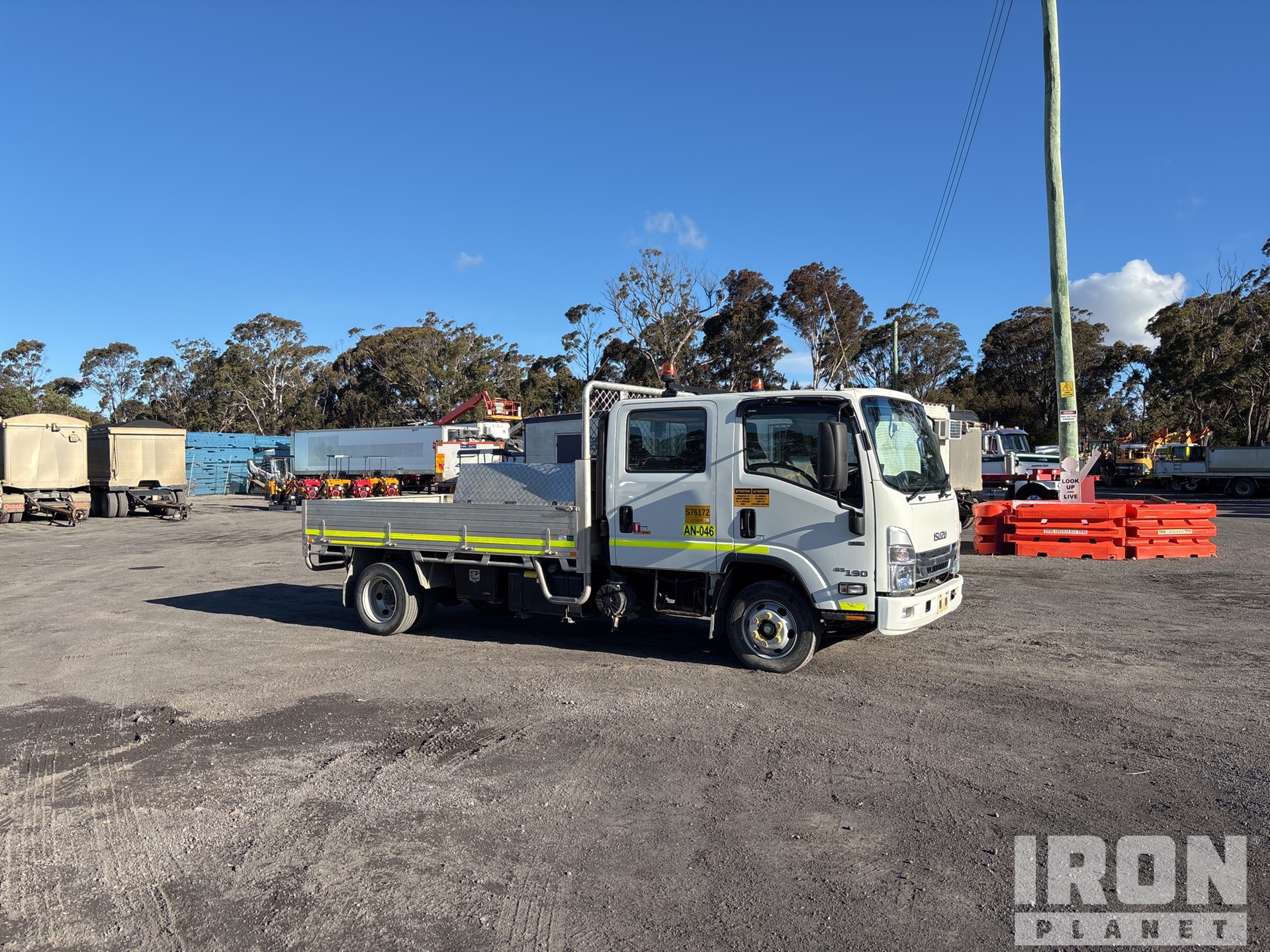 2024 Isuzu NPR 65-190
