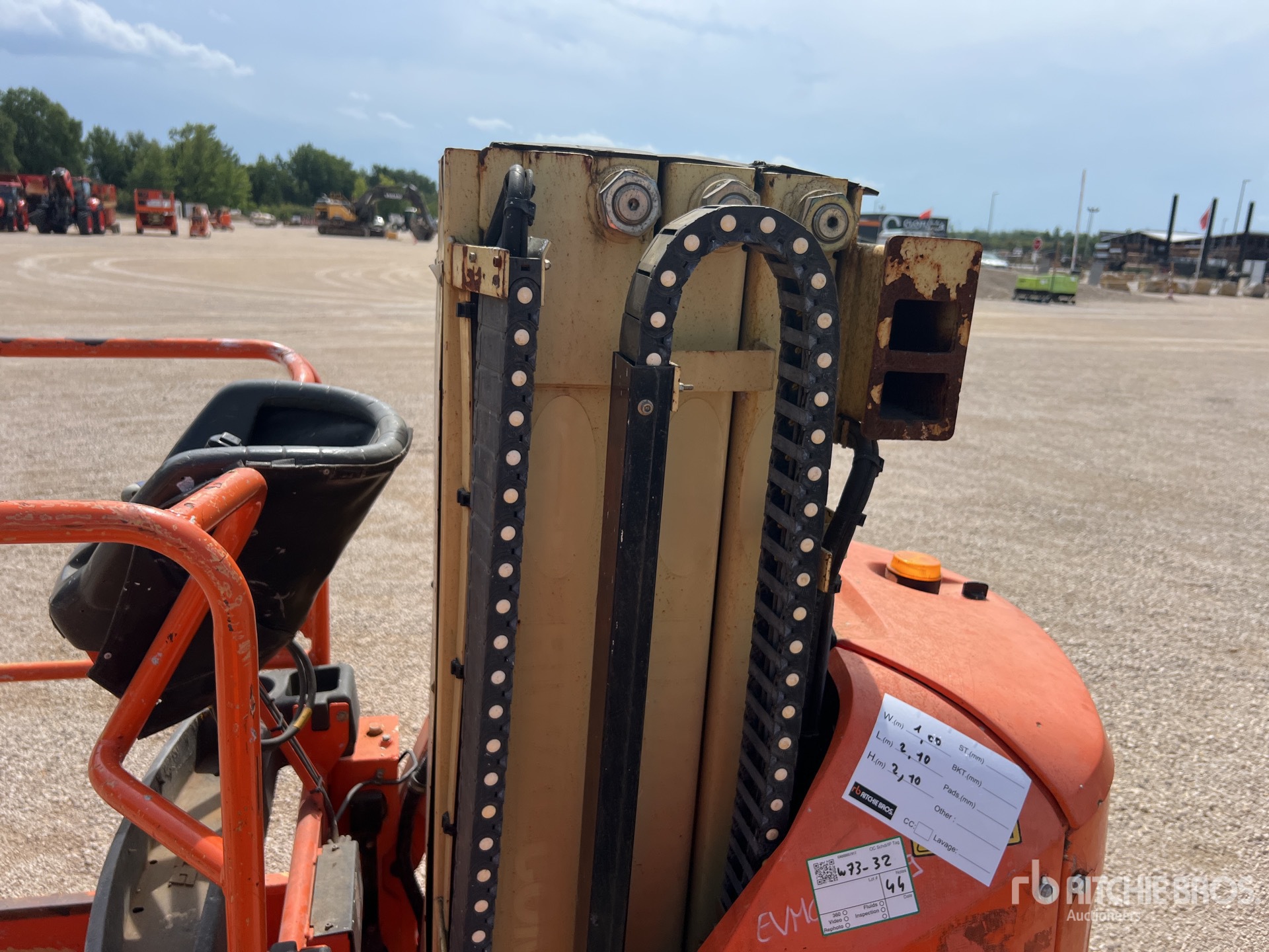 2012 JLG TOUCAN 8E