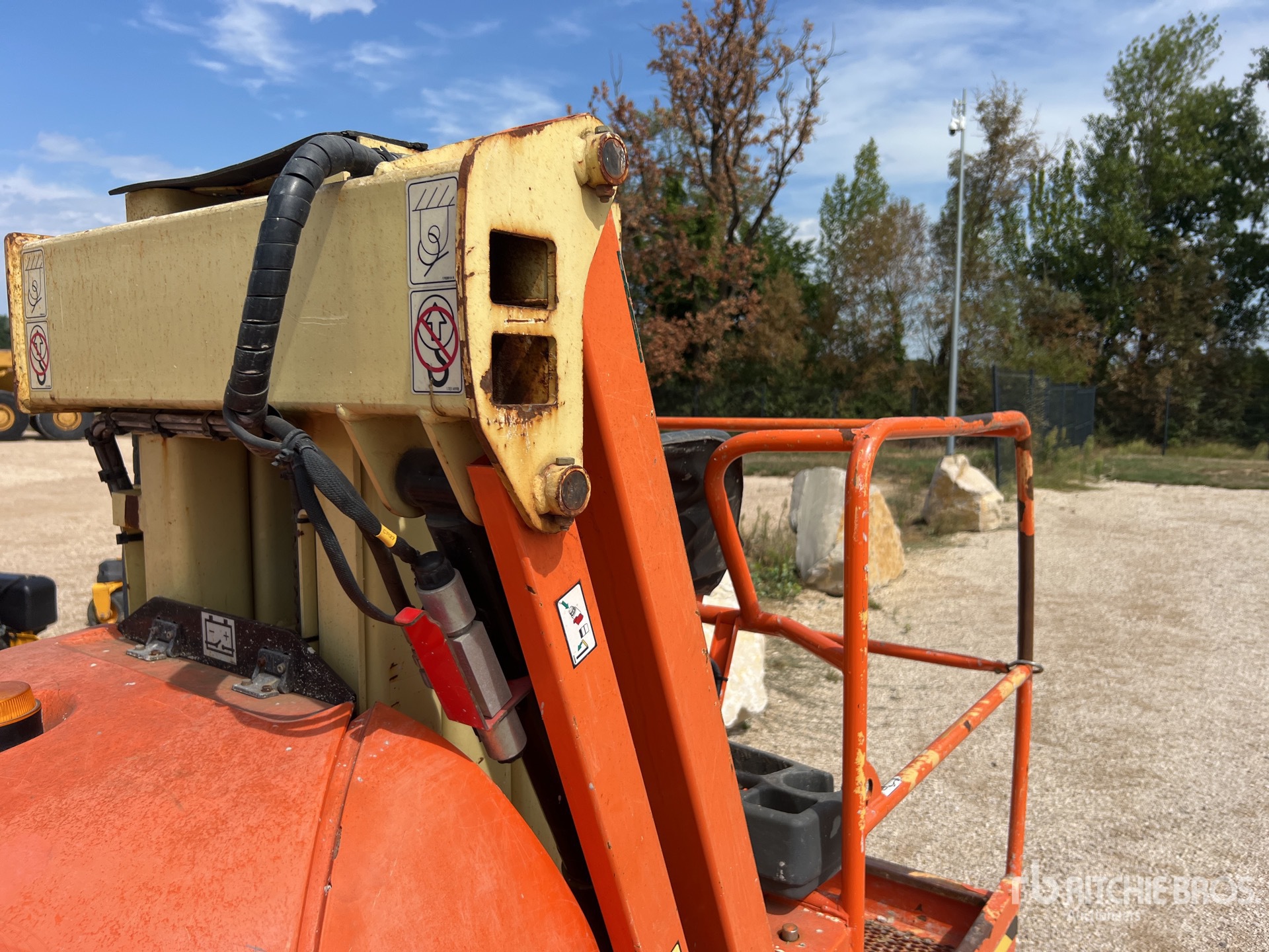 2012 JLG TOUCAN 8E