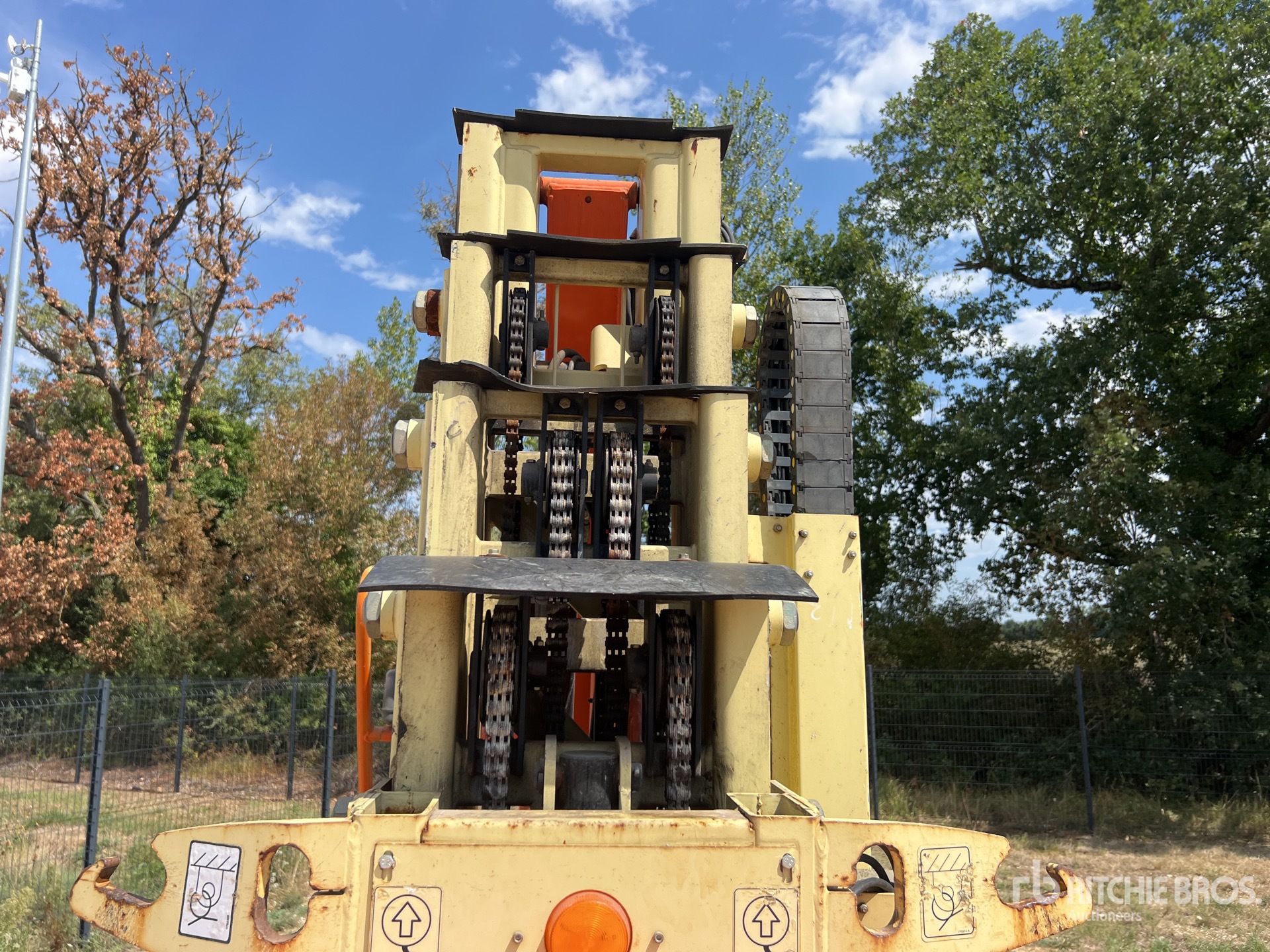 2011 JLG TOUCAN 10E