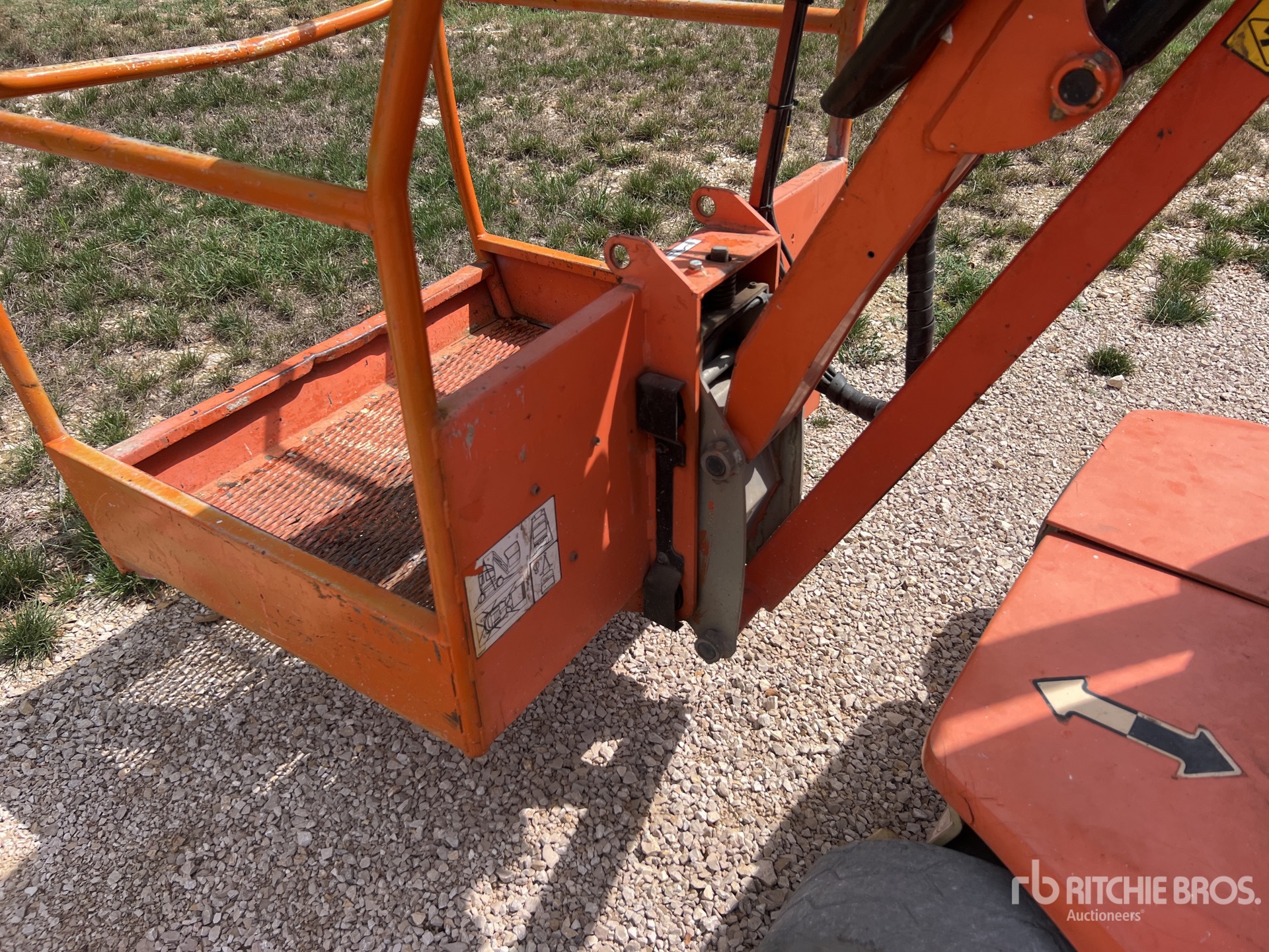 2011 JLG TOUCAN 10E