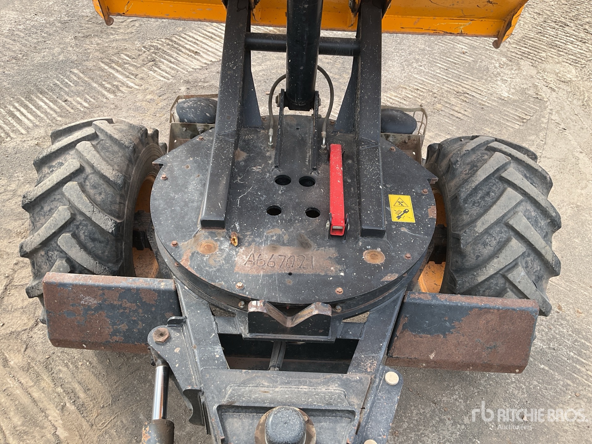 JCB 6 TON 4X4 SWIVEL