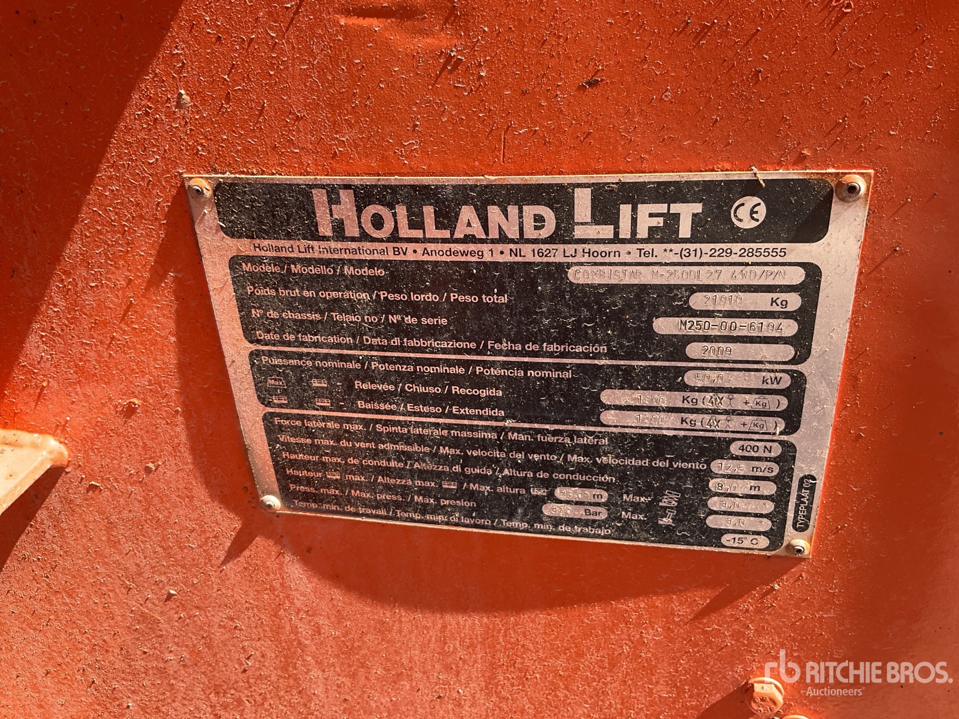 2009 Holland Lift M-250DL27