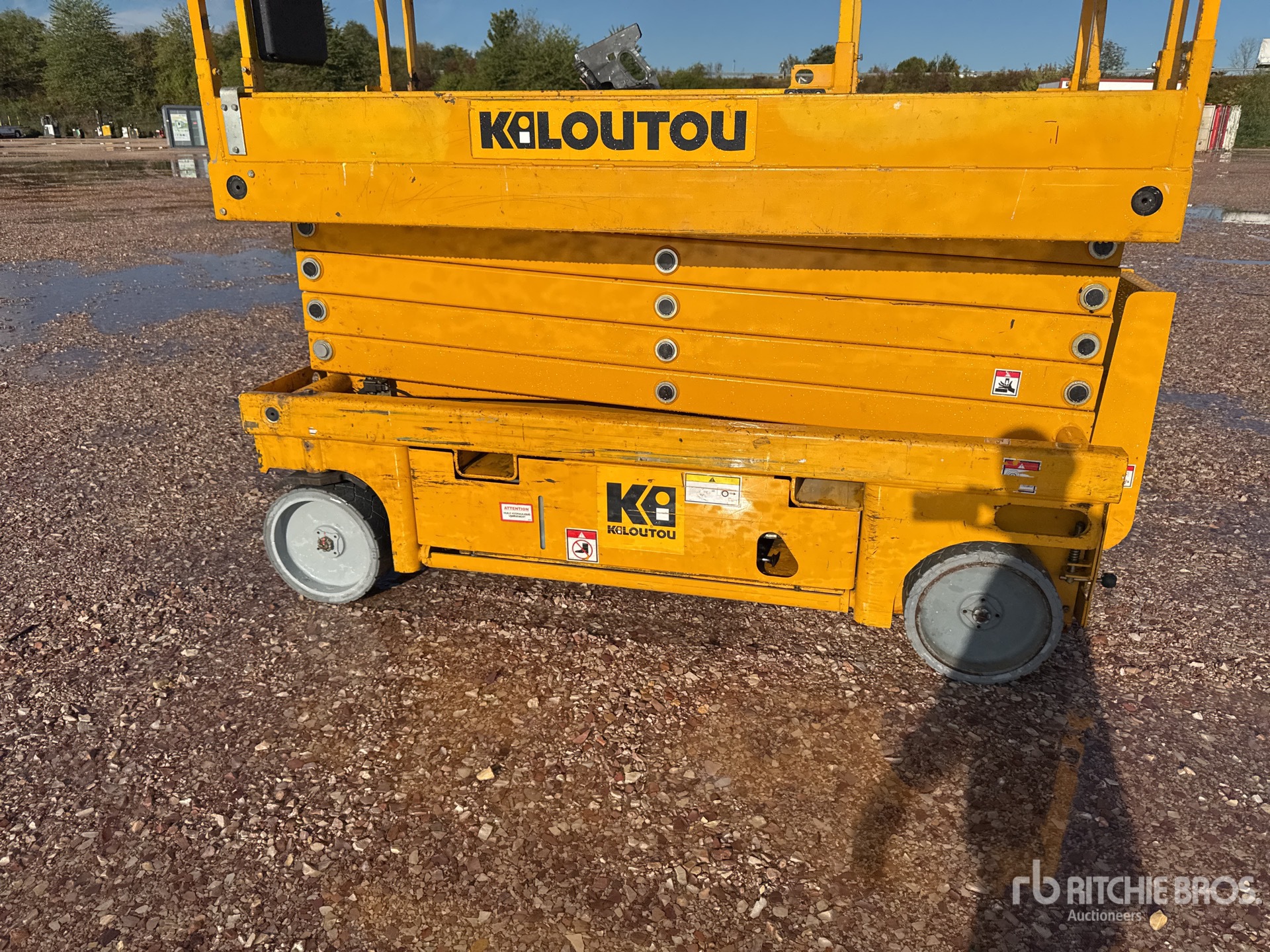 2012 Haulotte COMPACT12