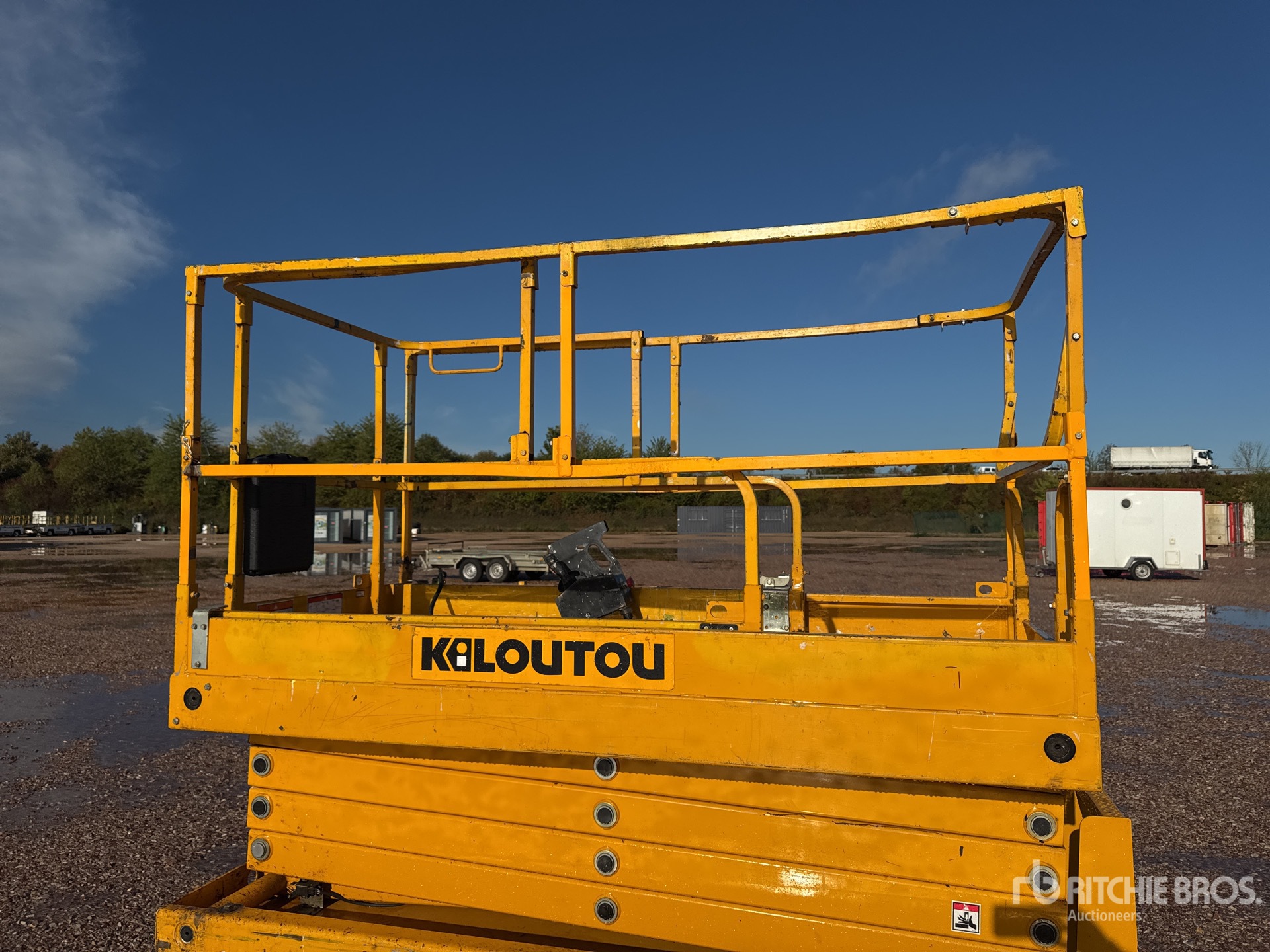2012 Haulotte COMPACT12