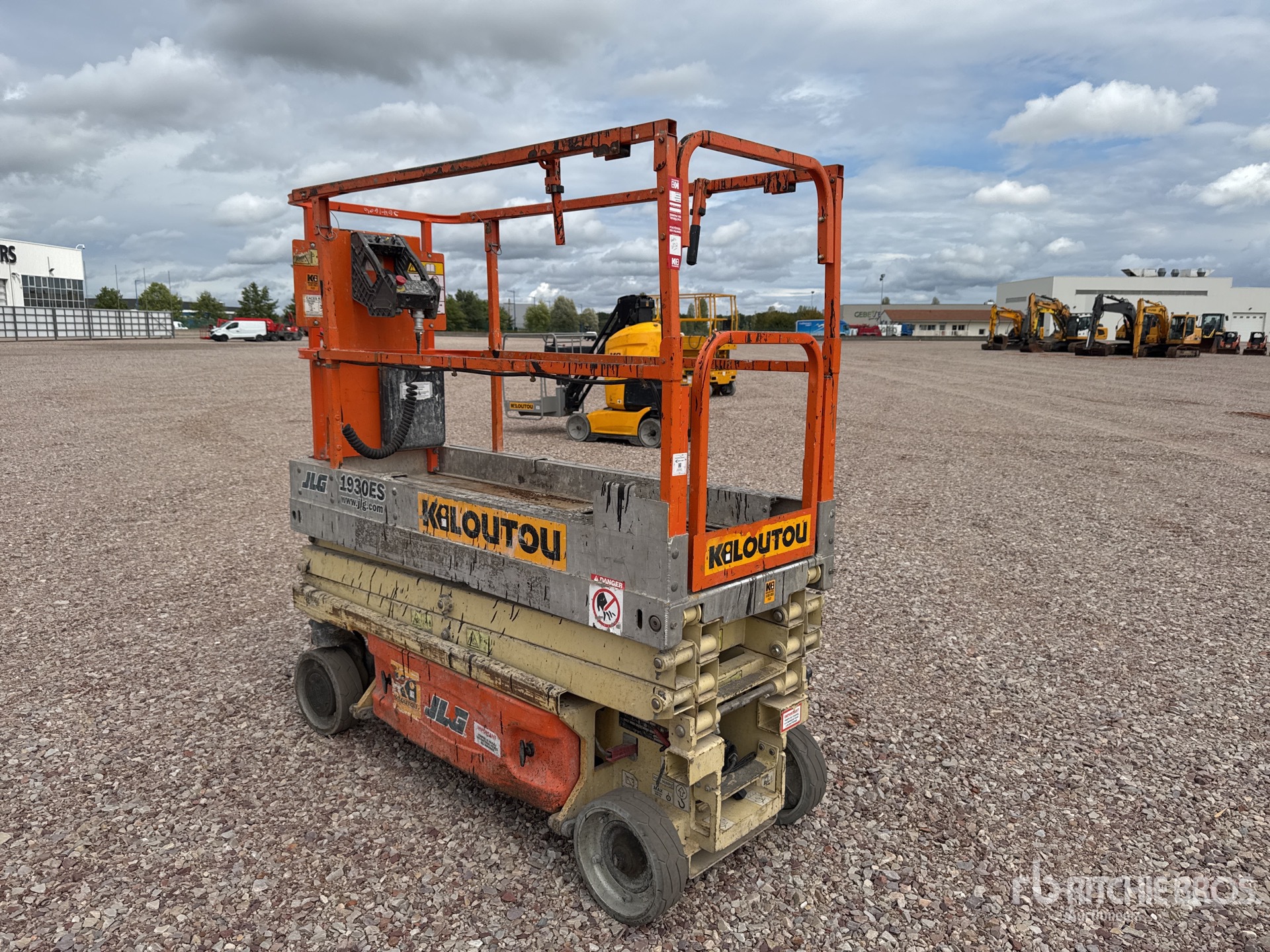 2012 JLG 1930ES