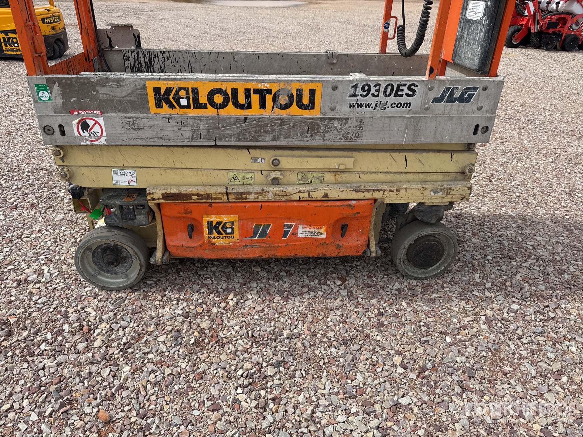 2012 JLG 1930ES
