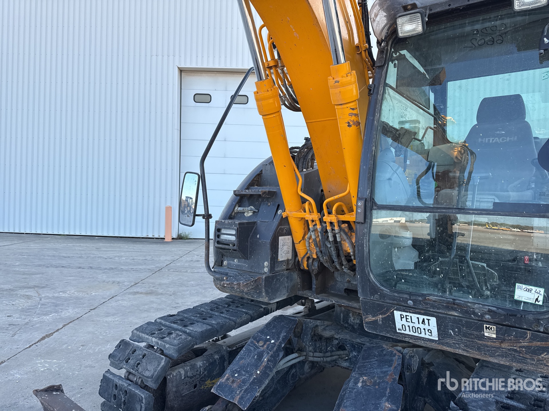 2016 Hitachi ZX135US-5B