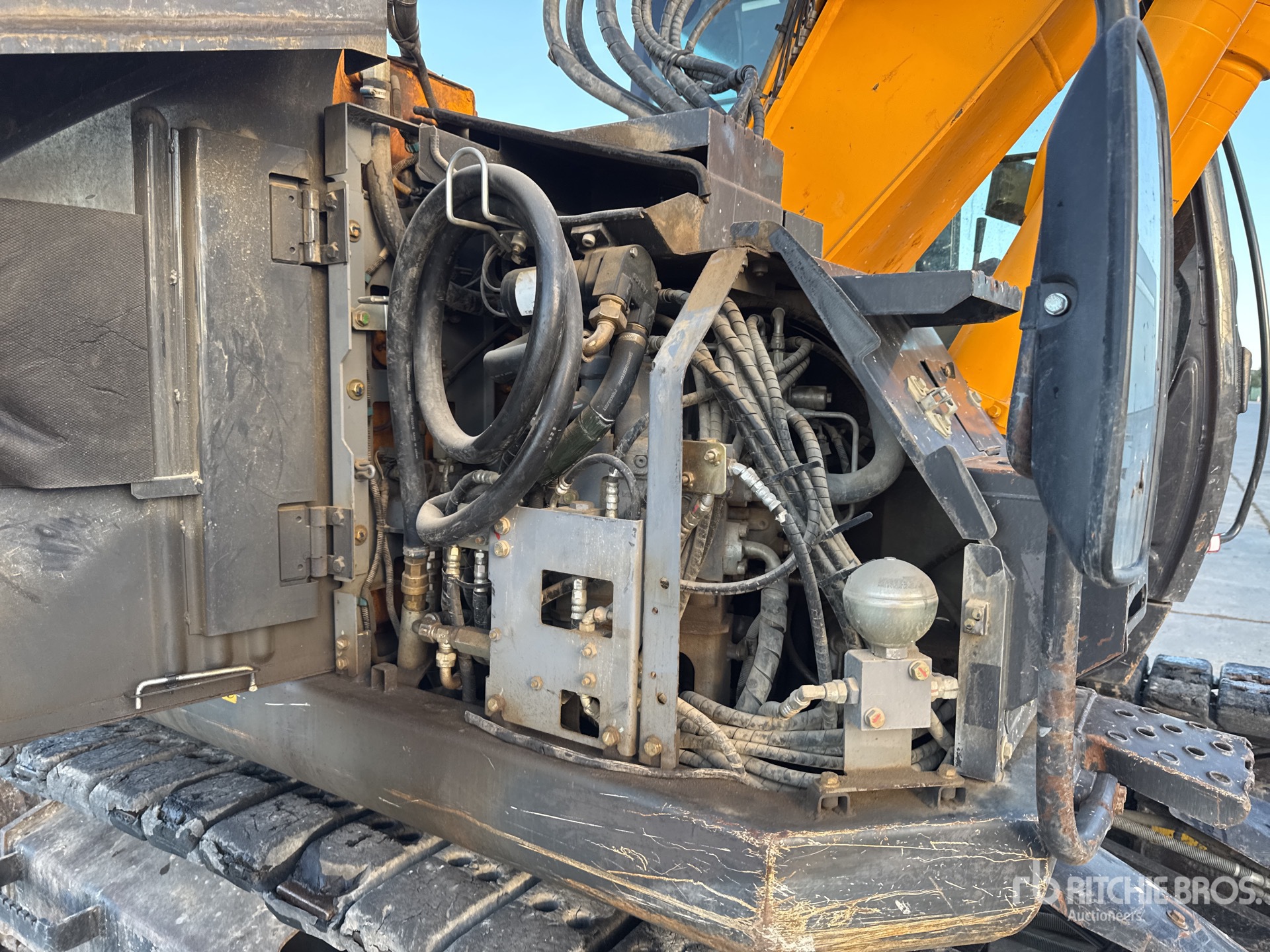 2016 Hitachi ZX135US-5B