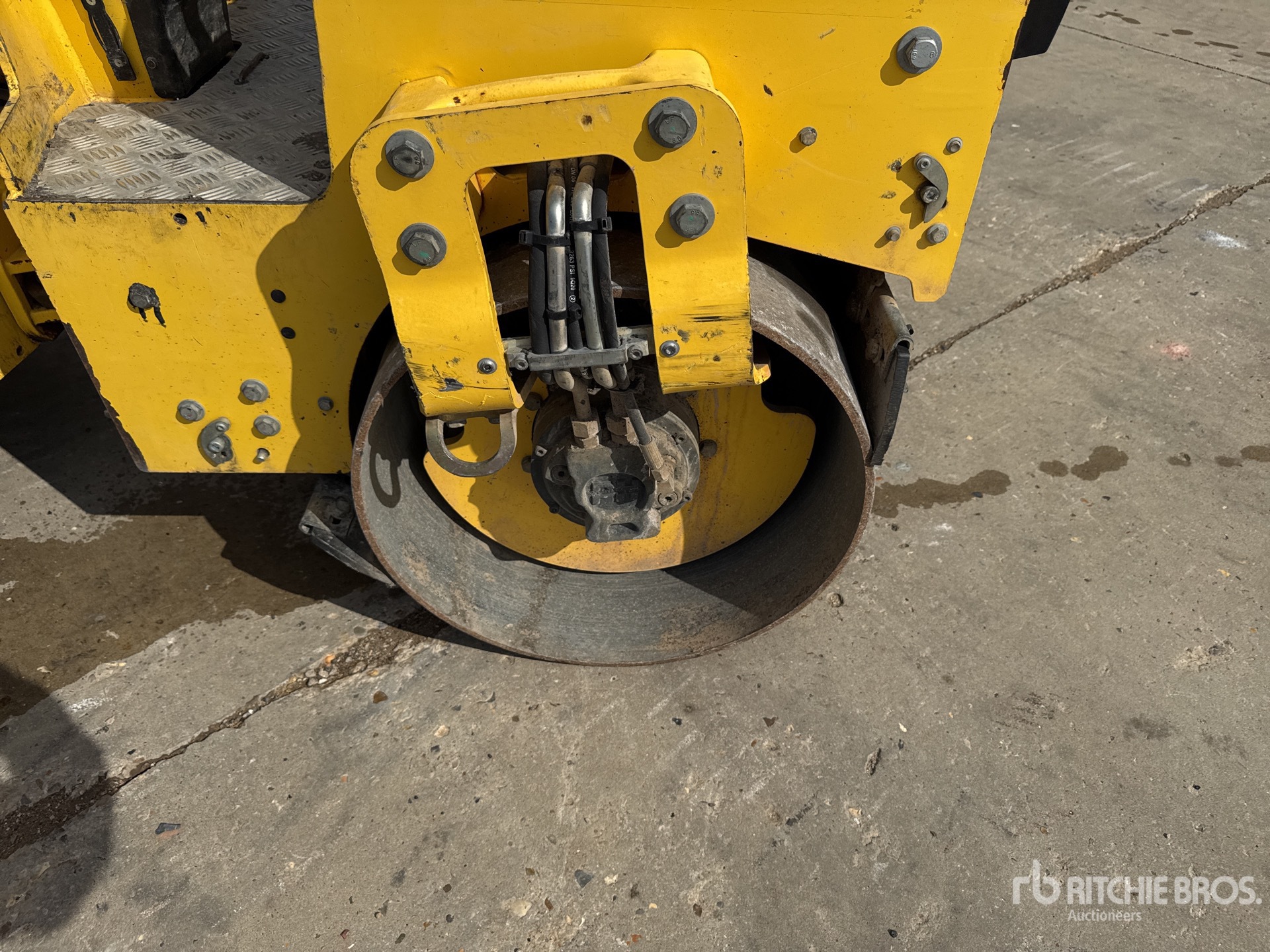 2020 Bomag BW100ADM-5