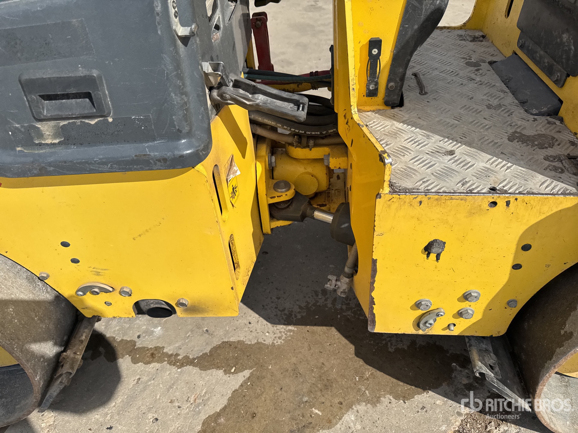 2020 Bomag BW100ADM-5