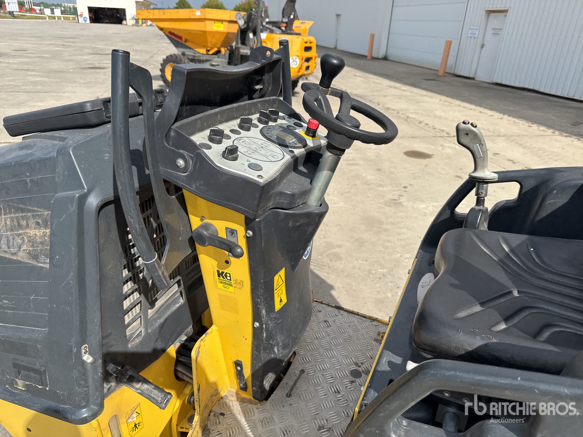 2020 Bomag BW100ADM-5