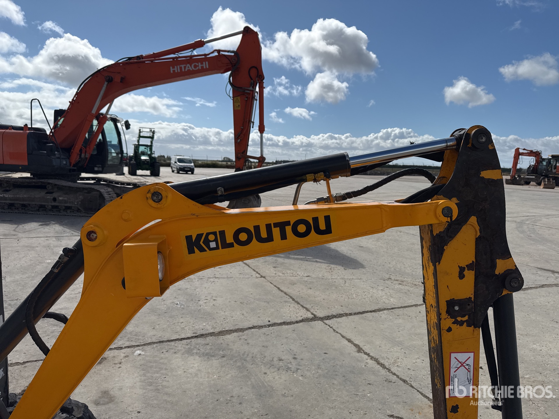 2020 Bobcat E17