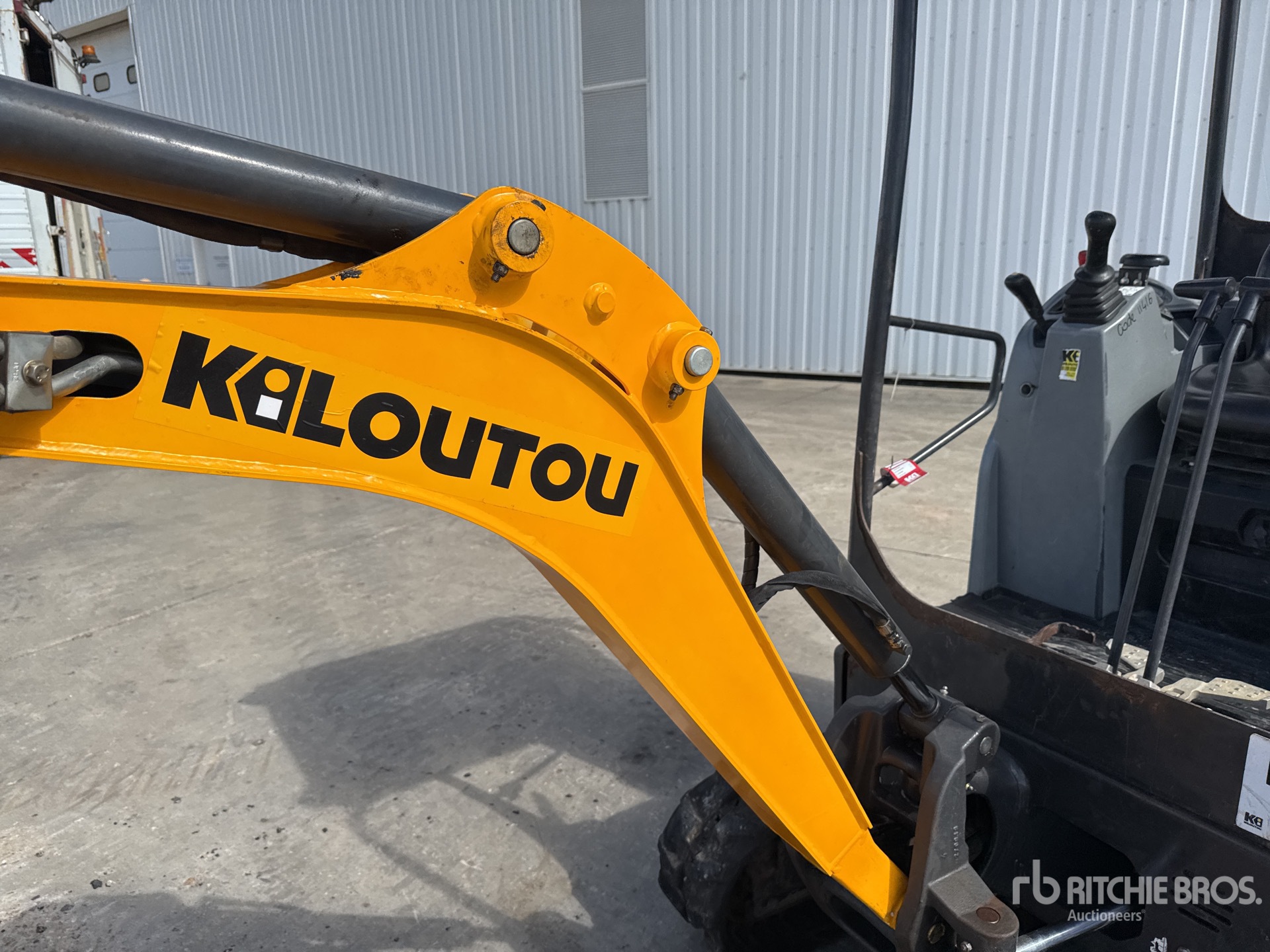 2020 Bobcat E17