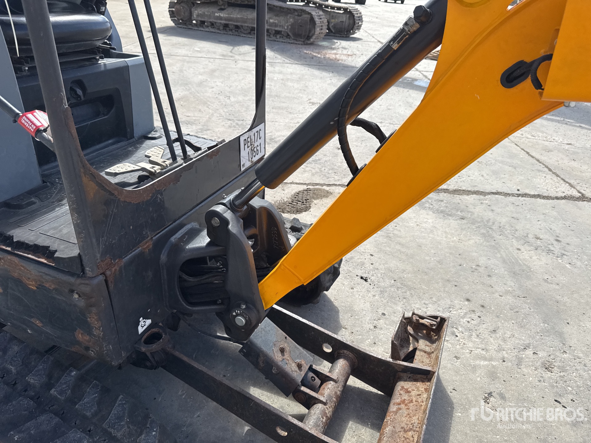 2020 Bobcat E17