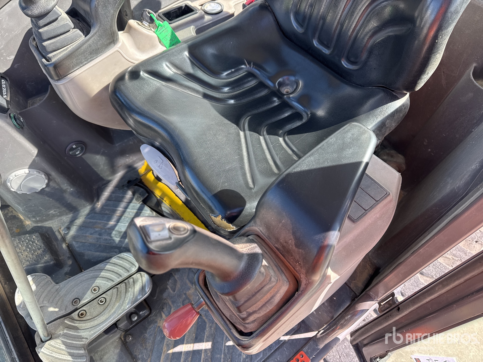 2017 Volvo ECR50D FAP