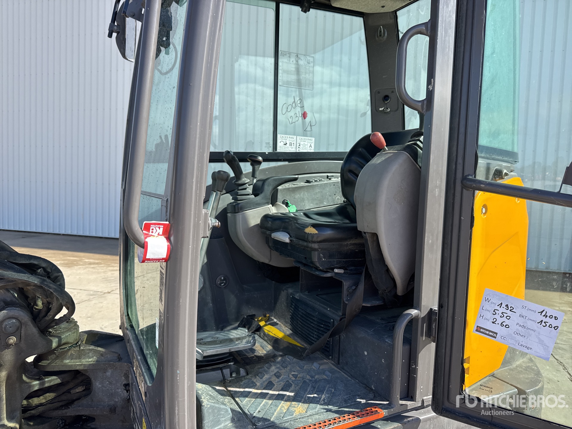 2017 Volvo ECR50D FAP