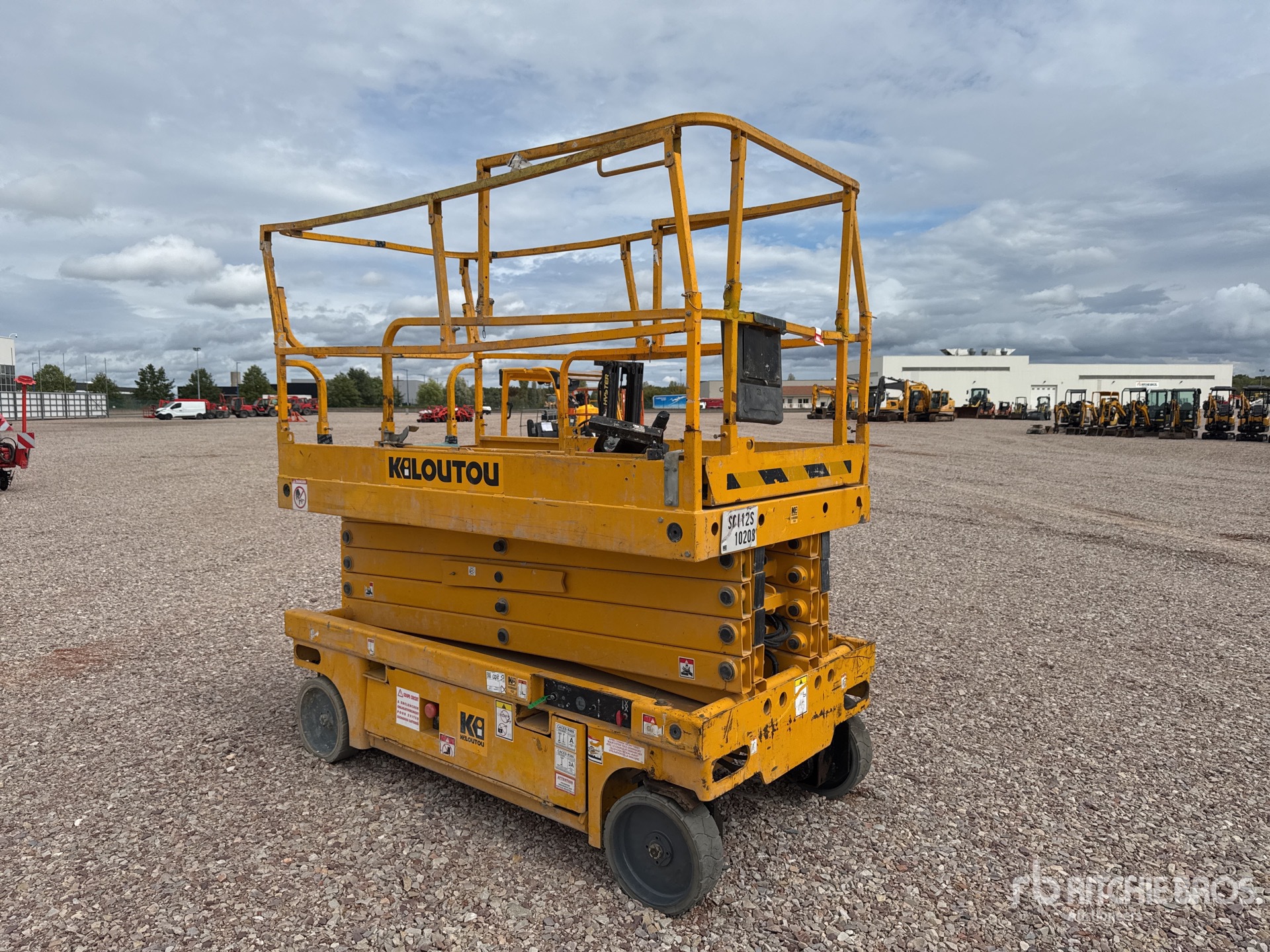 2012 Haulotte COMPACT12