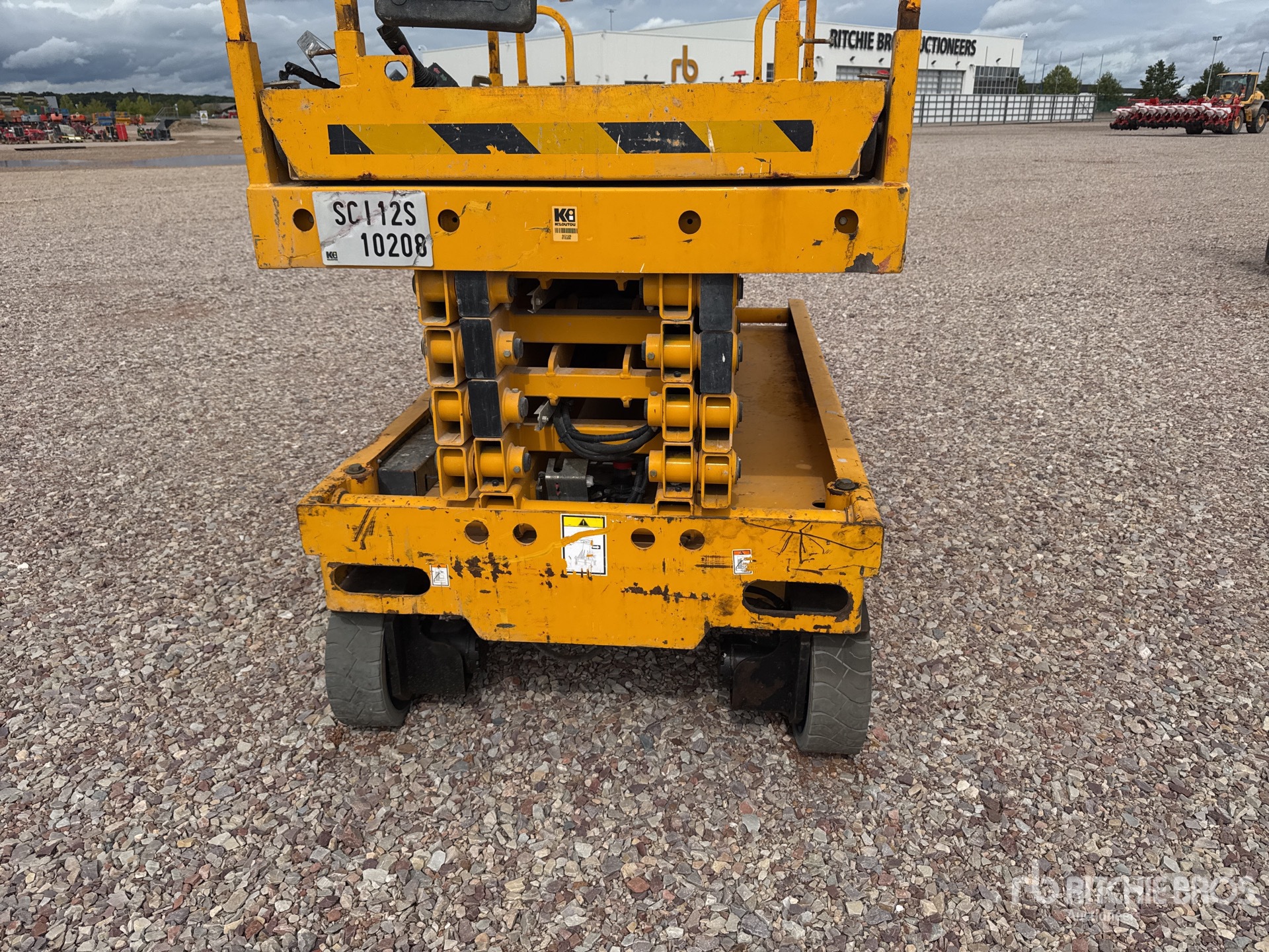 2012 Haulotte COMPACT12