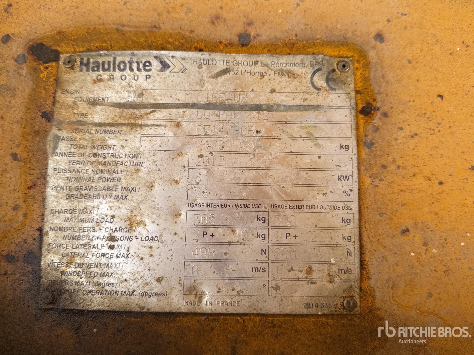 2012 Haulotte COMPACT12