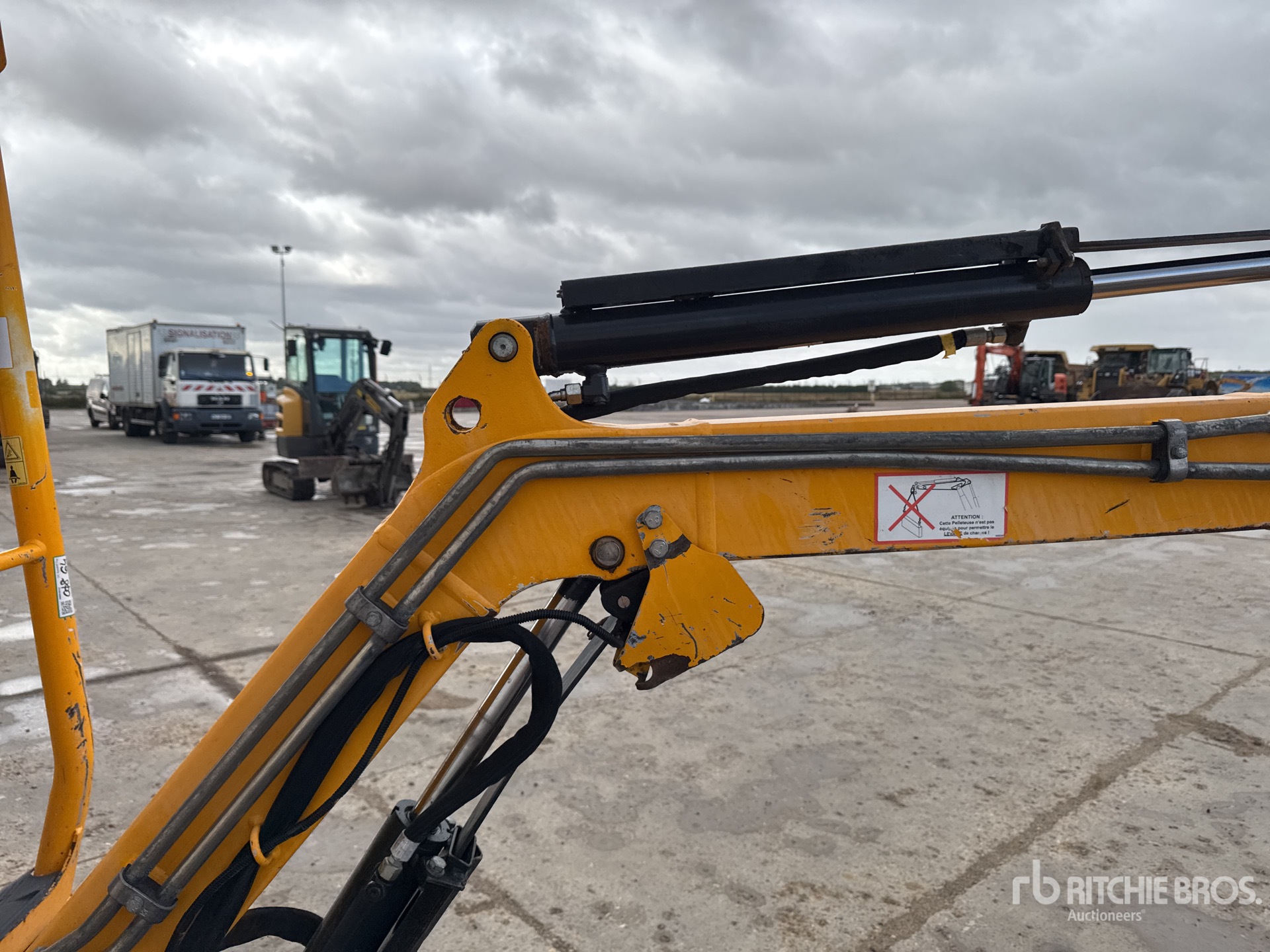2019 Yanmar SV18