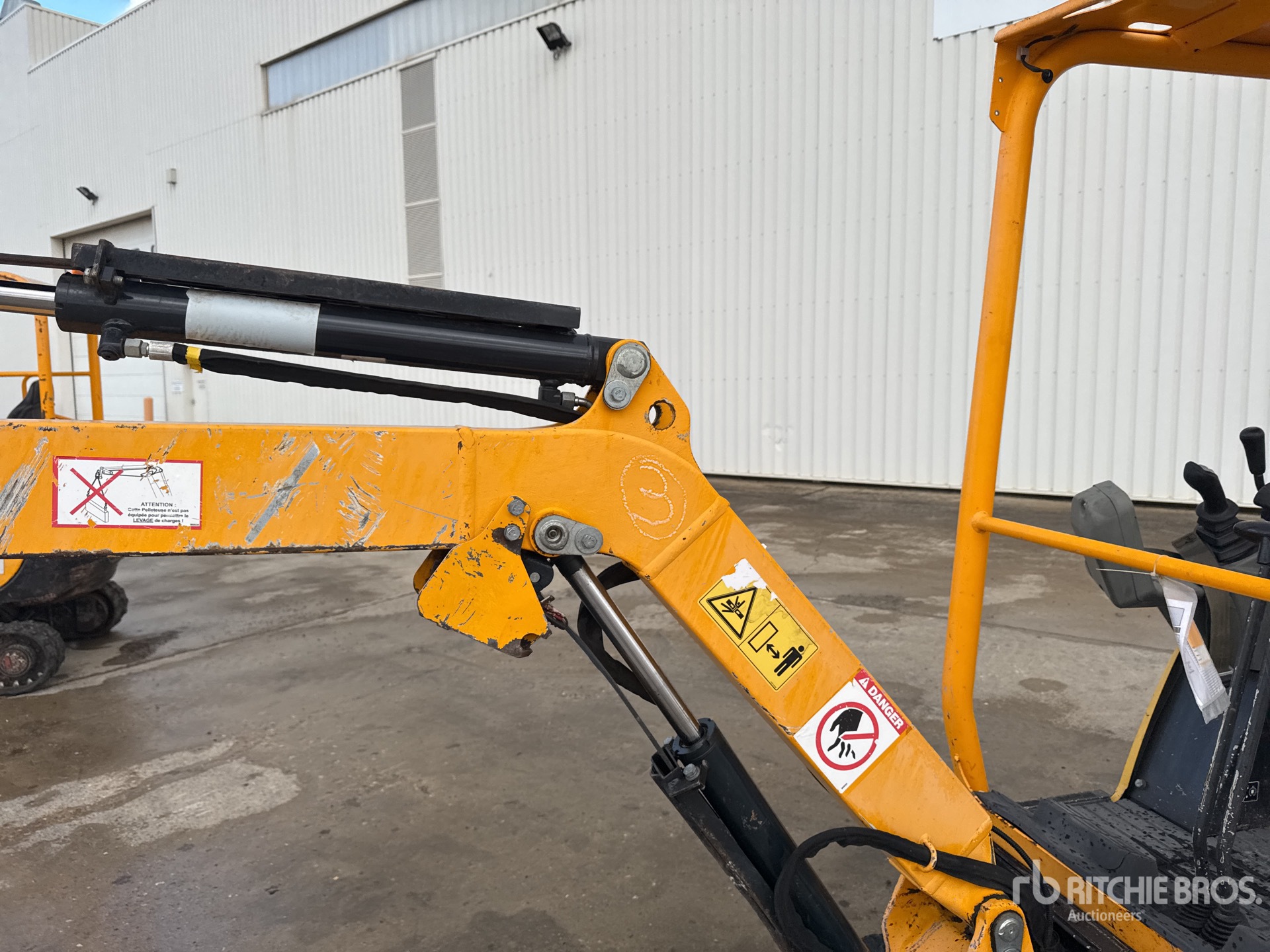 2019 Yanmar SV18