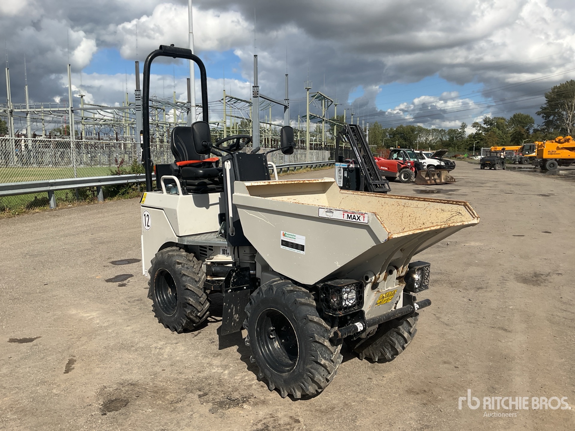 2023 JCB 1T-2S5
