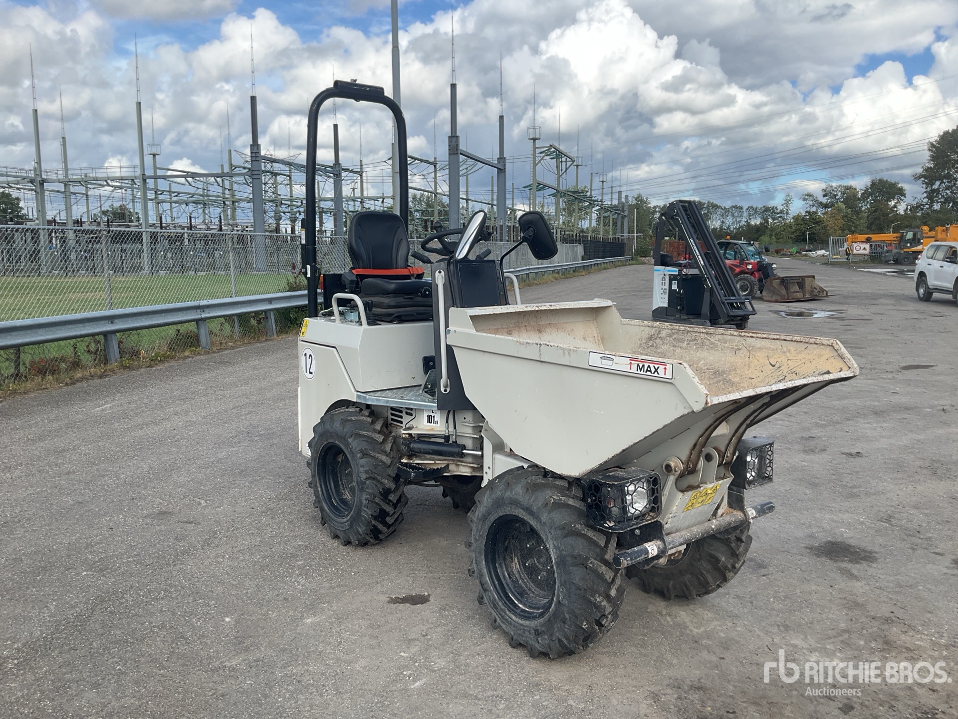 2023 JCB 1T-2S5