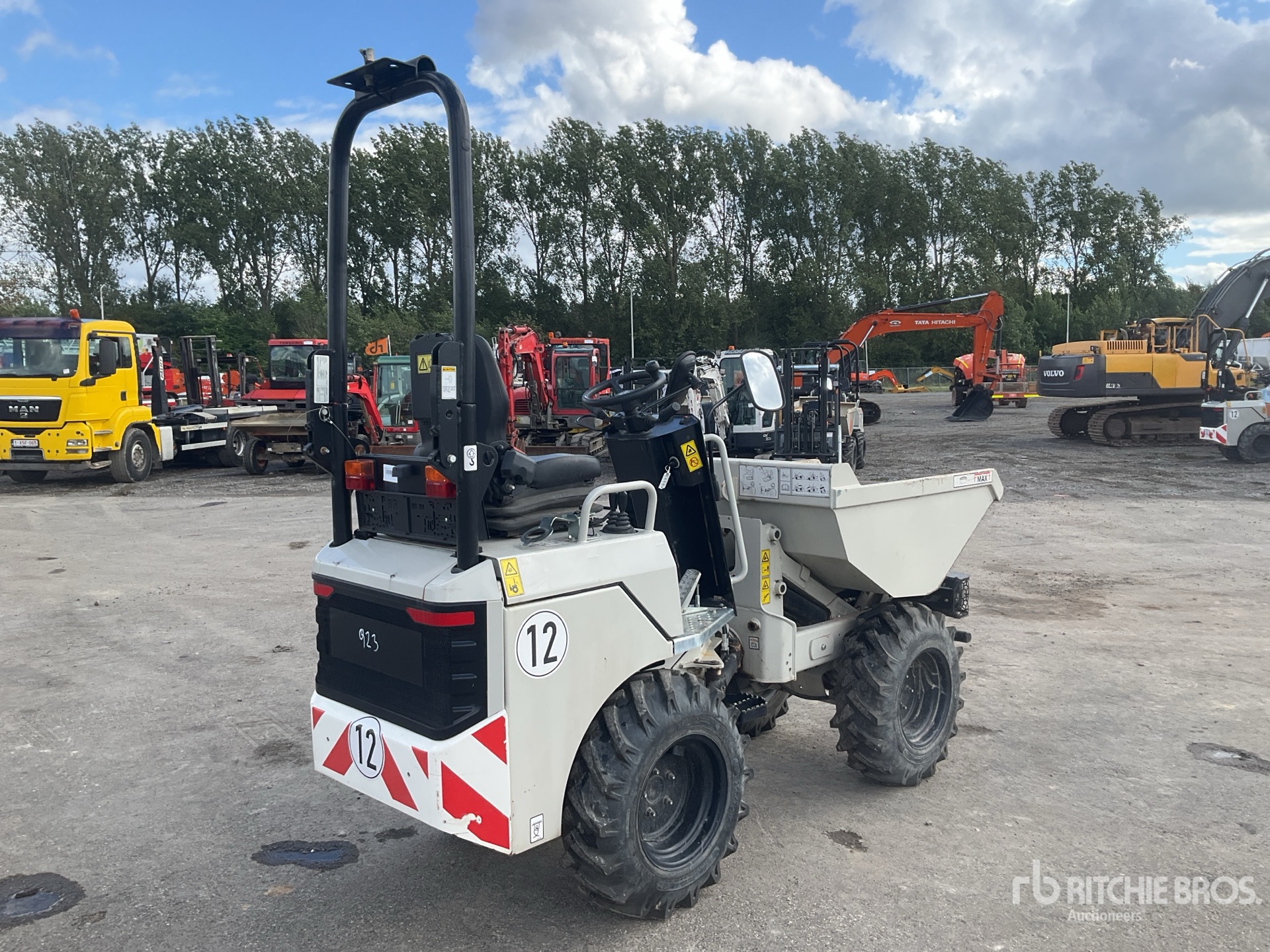 2023 JCB 1T-2S5